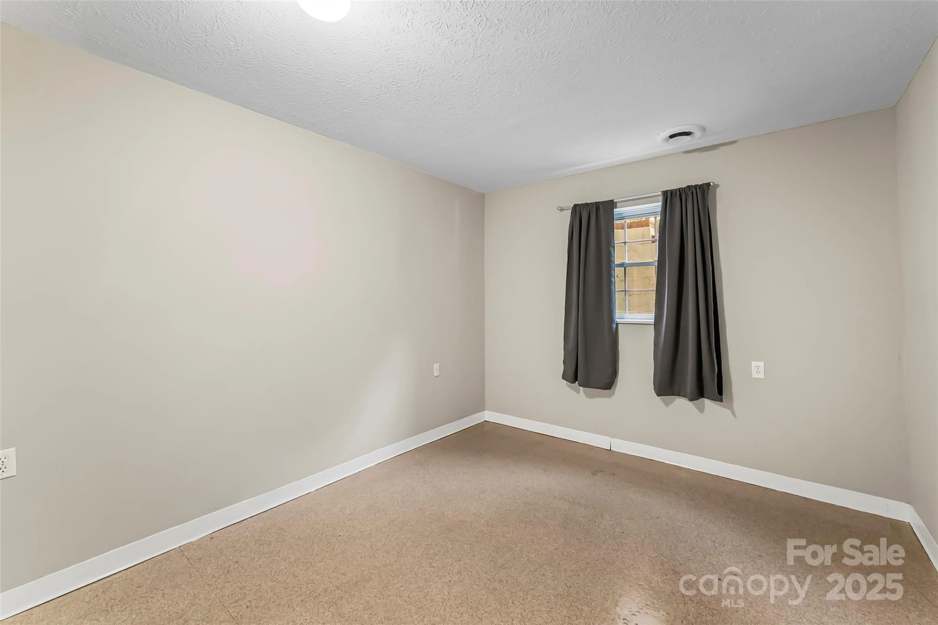 5325 US 70 Highway - Photo 28
