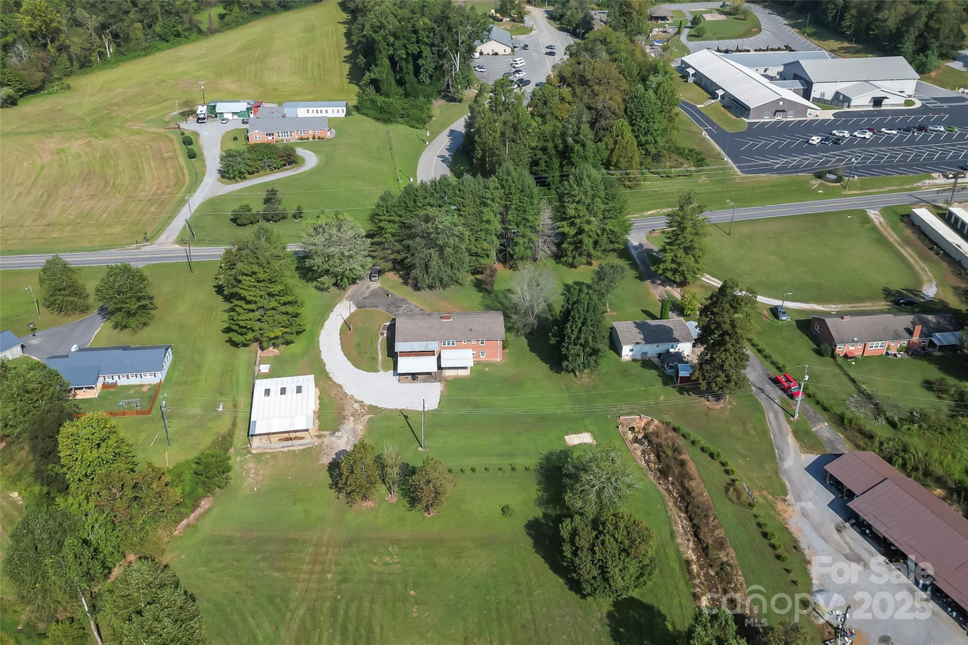 5325 US 70 Highway - Photo 37