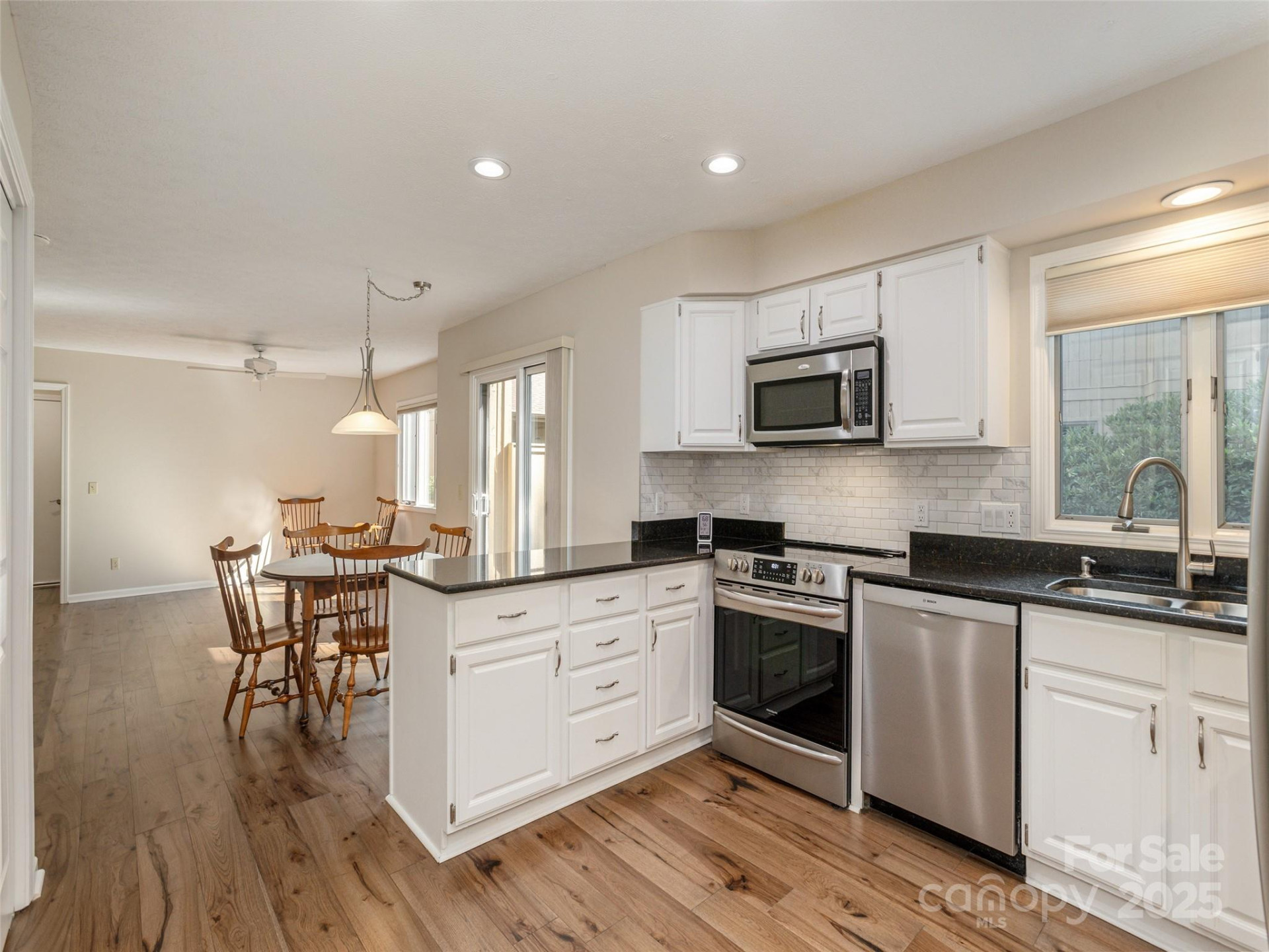 405 Wild Oak Lane - Photo 11