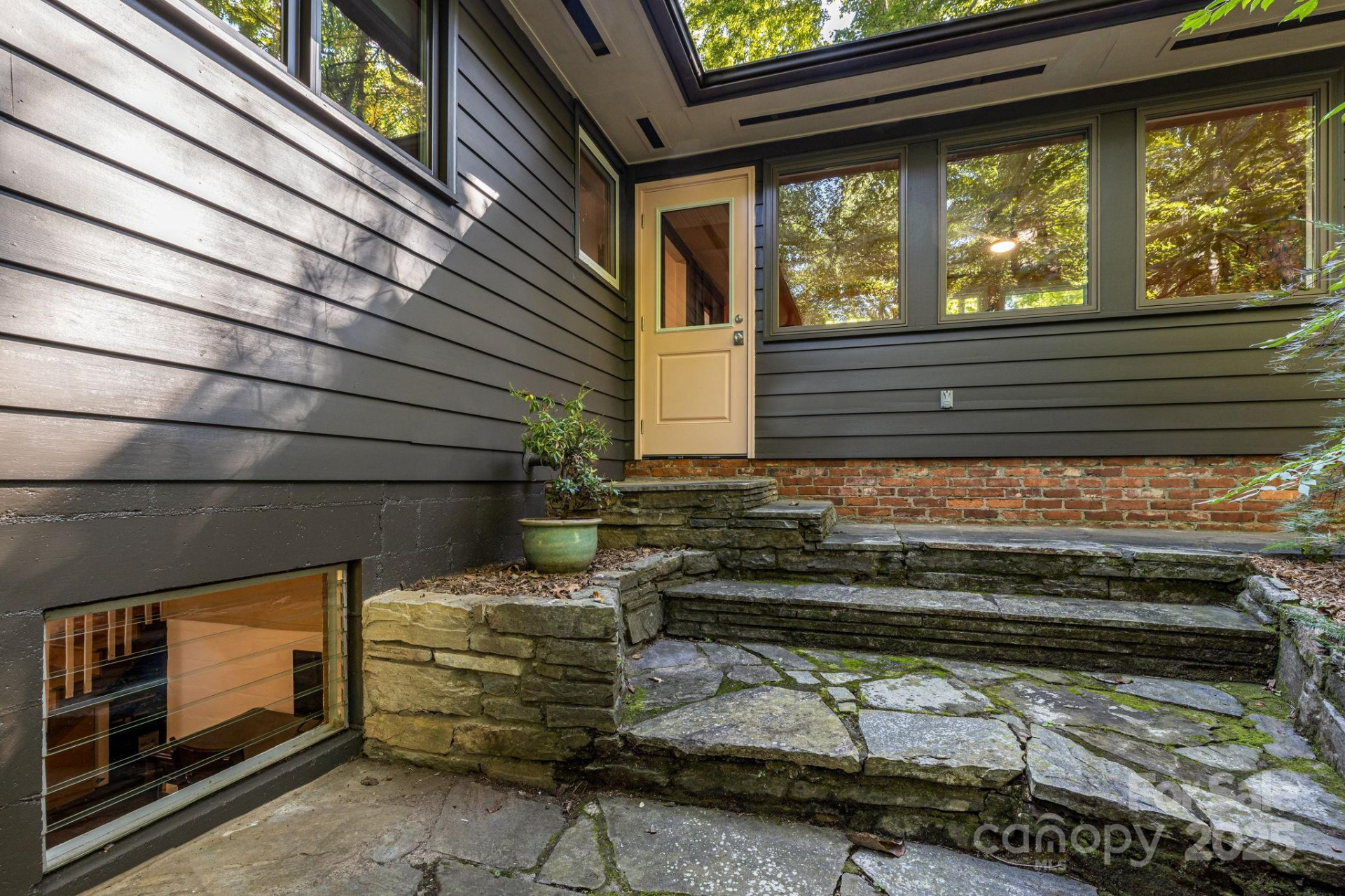 750 Braewick Road - Photo 36