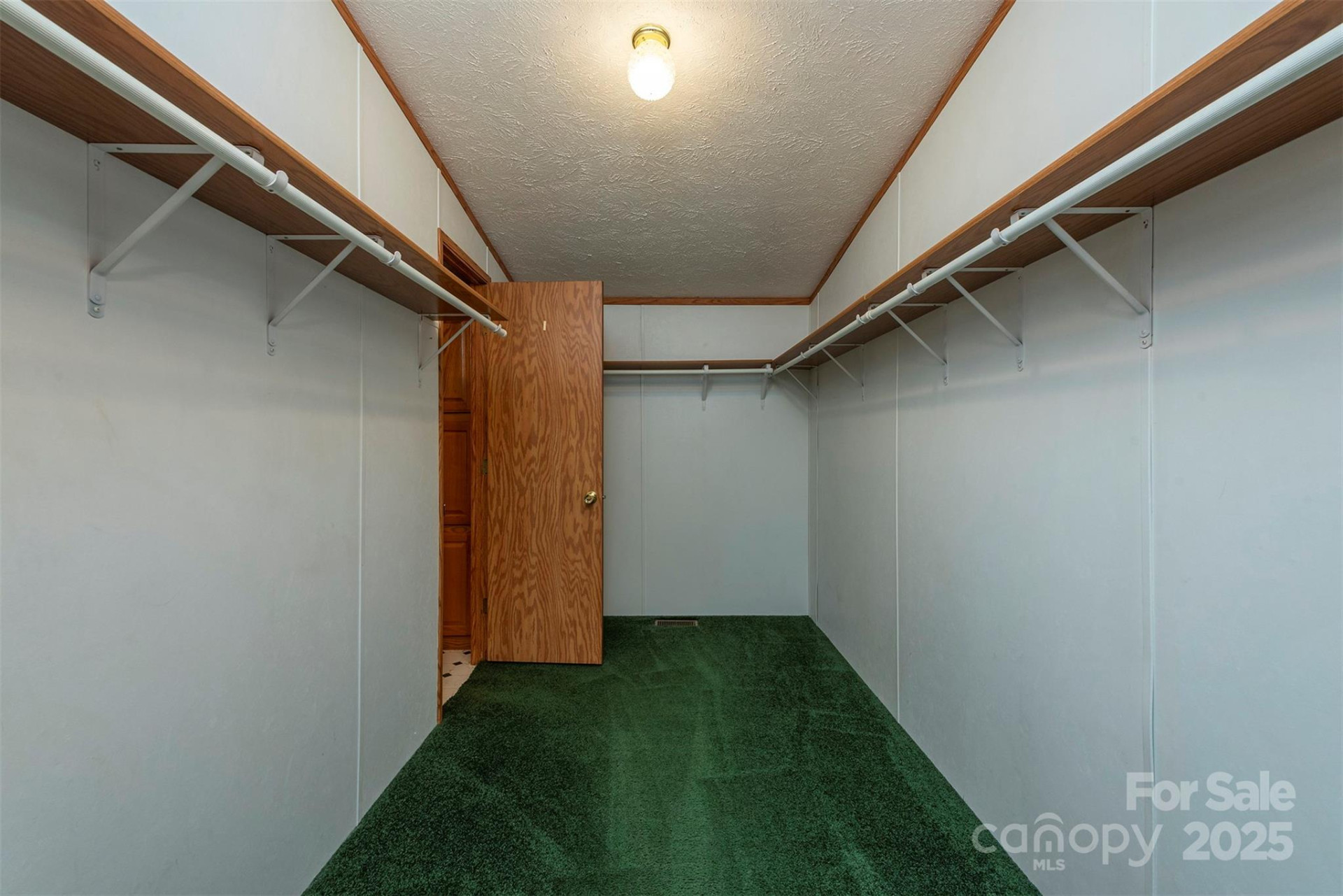 103 6th Street #~7&9 - Photo 24