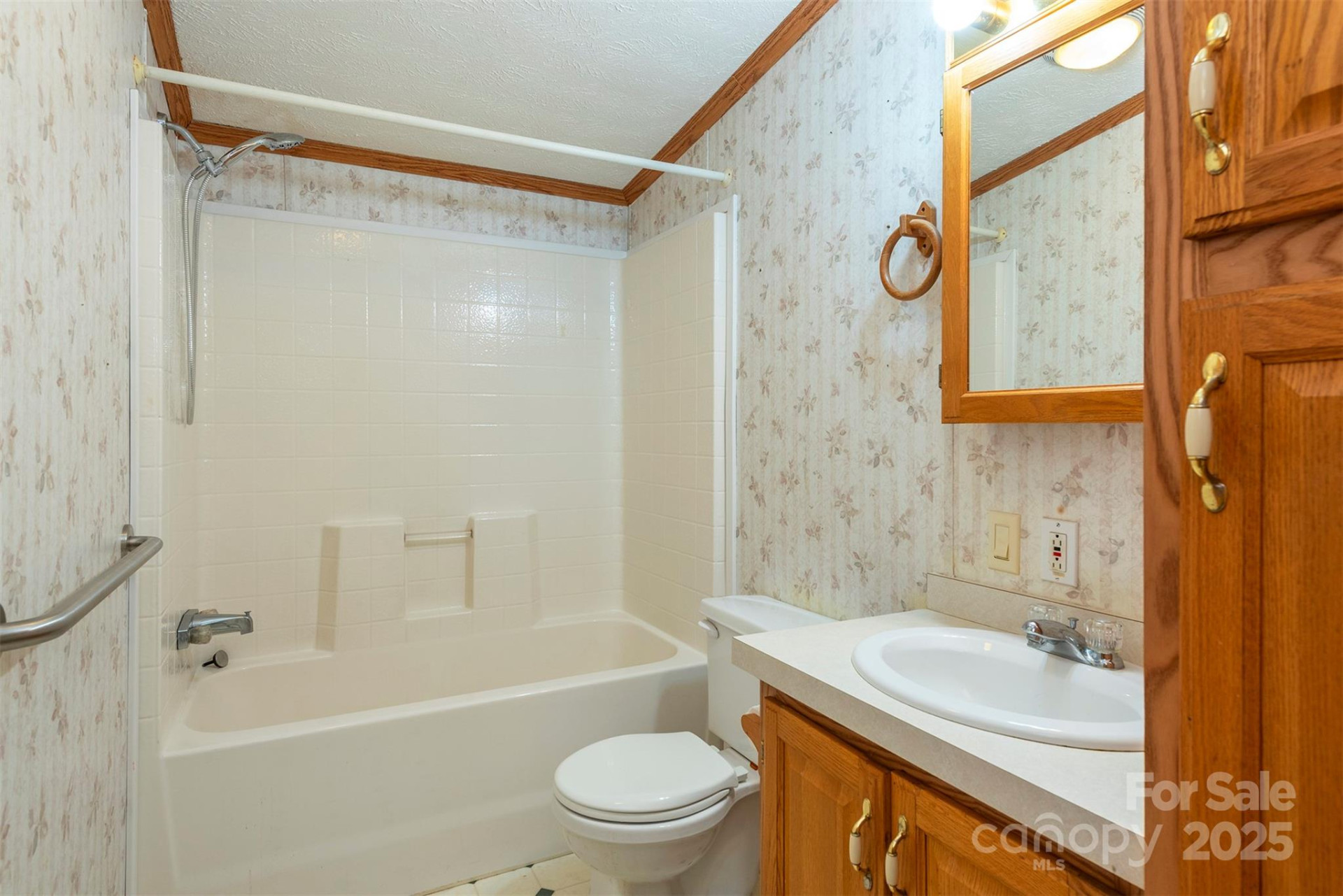 103 6th Street #~7&9 - Photo 30