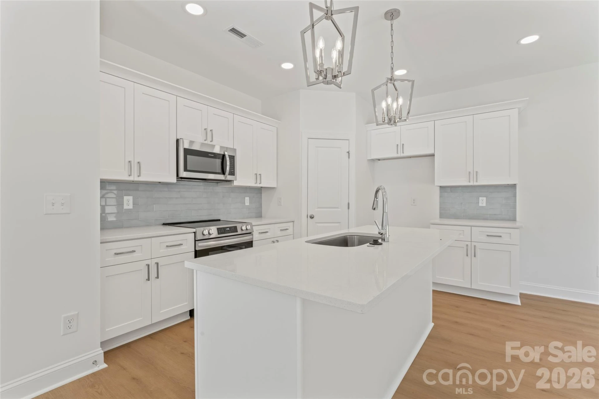 757 Mockingbird Road #4