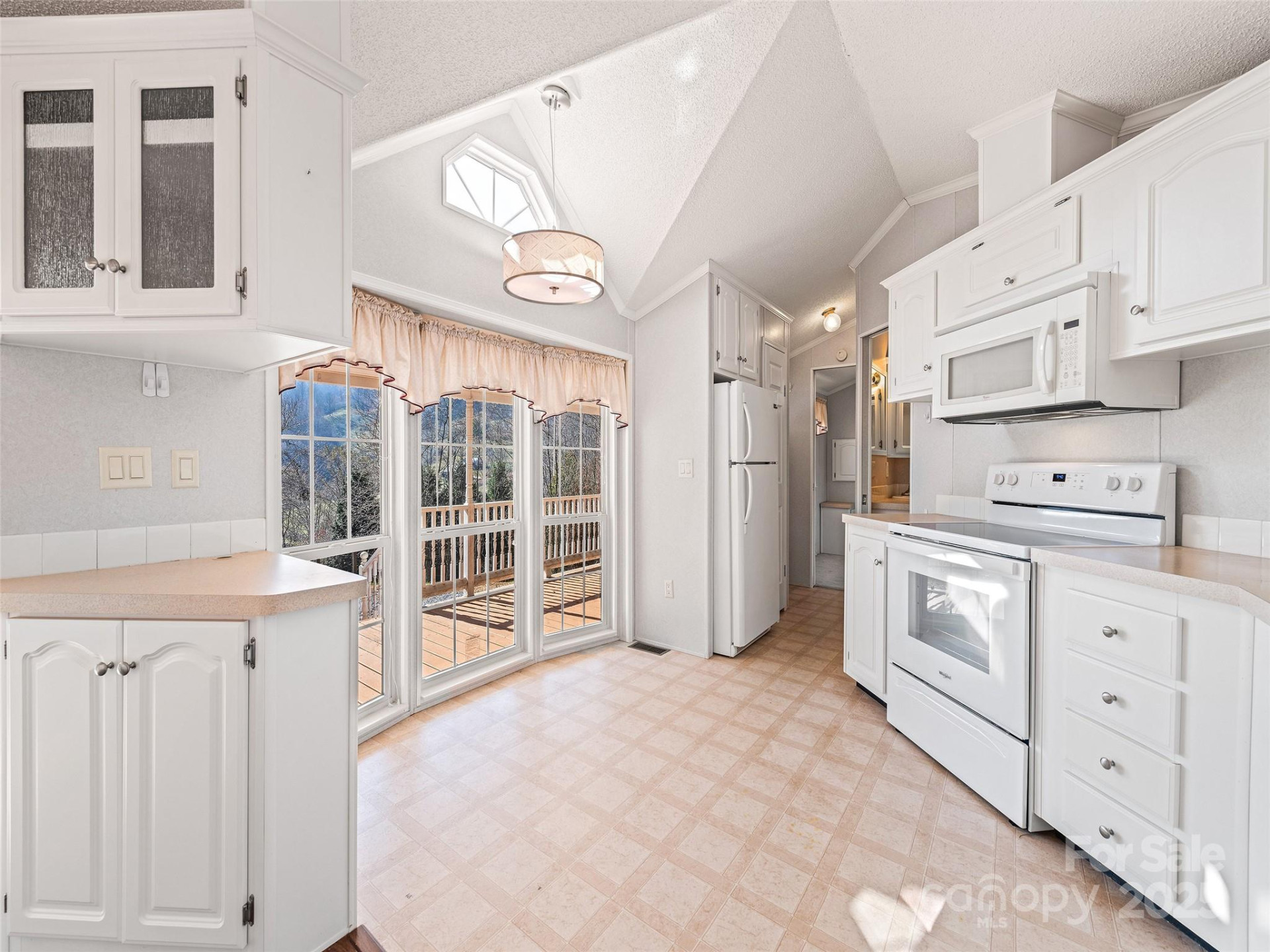 93 Merry Way - Photo 11