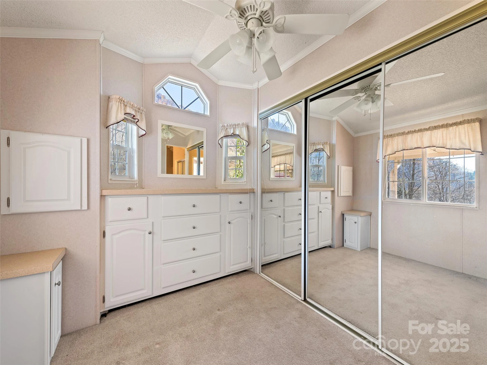 93 Merry Way - Photo 19