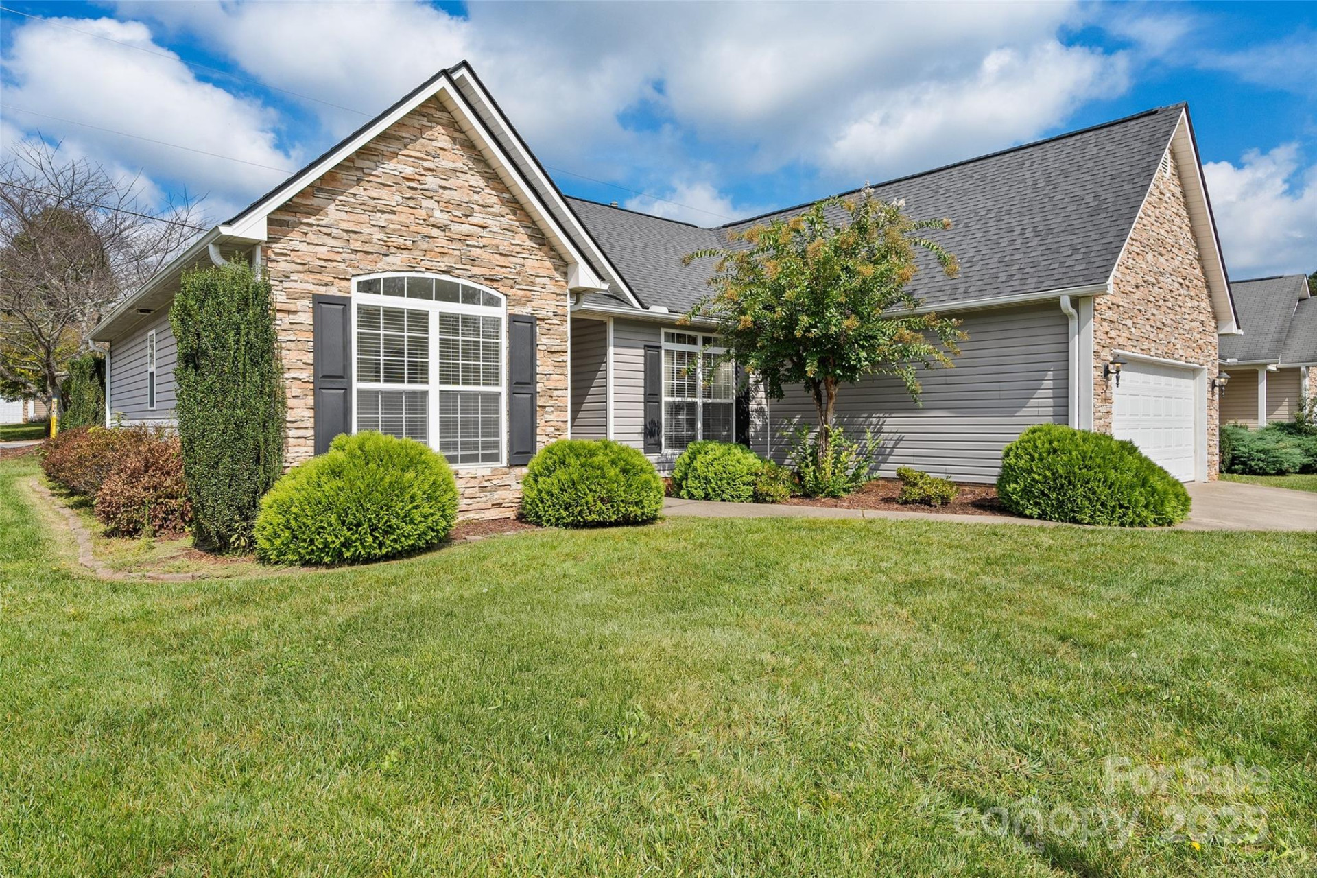 2 Thornwood Court - Photo 2