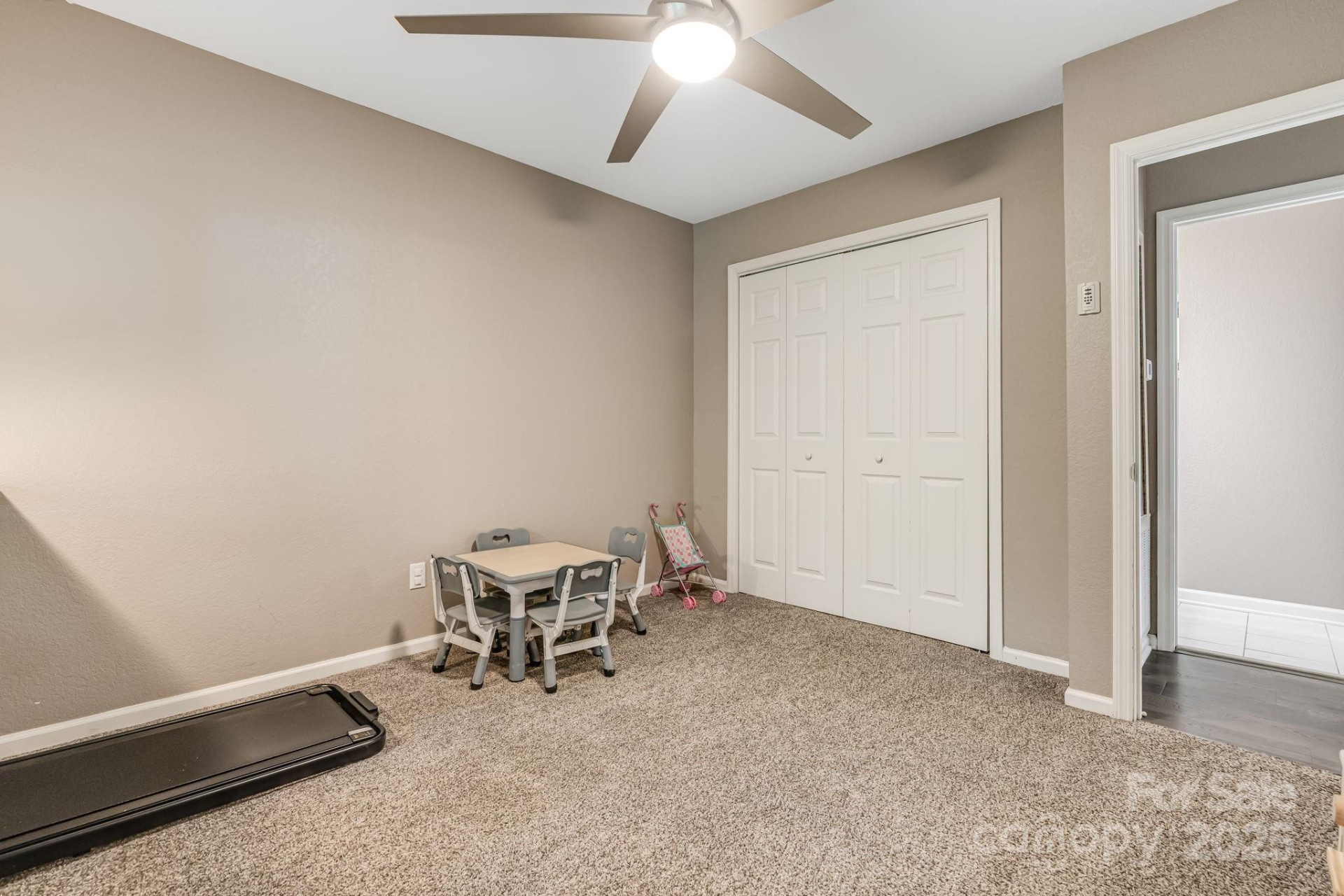 79 Susan Drive - Photo 14