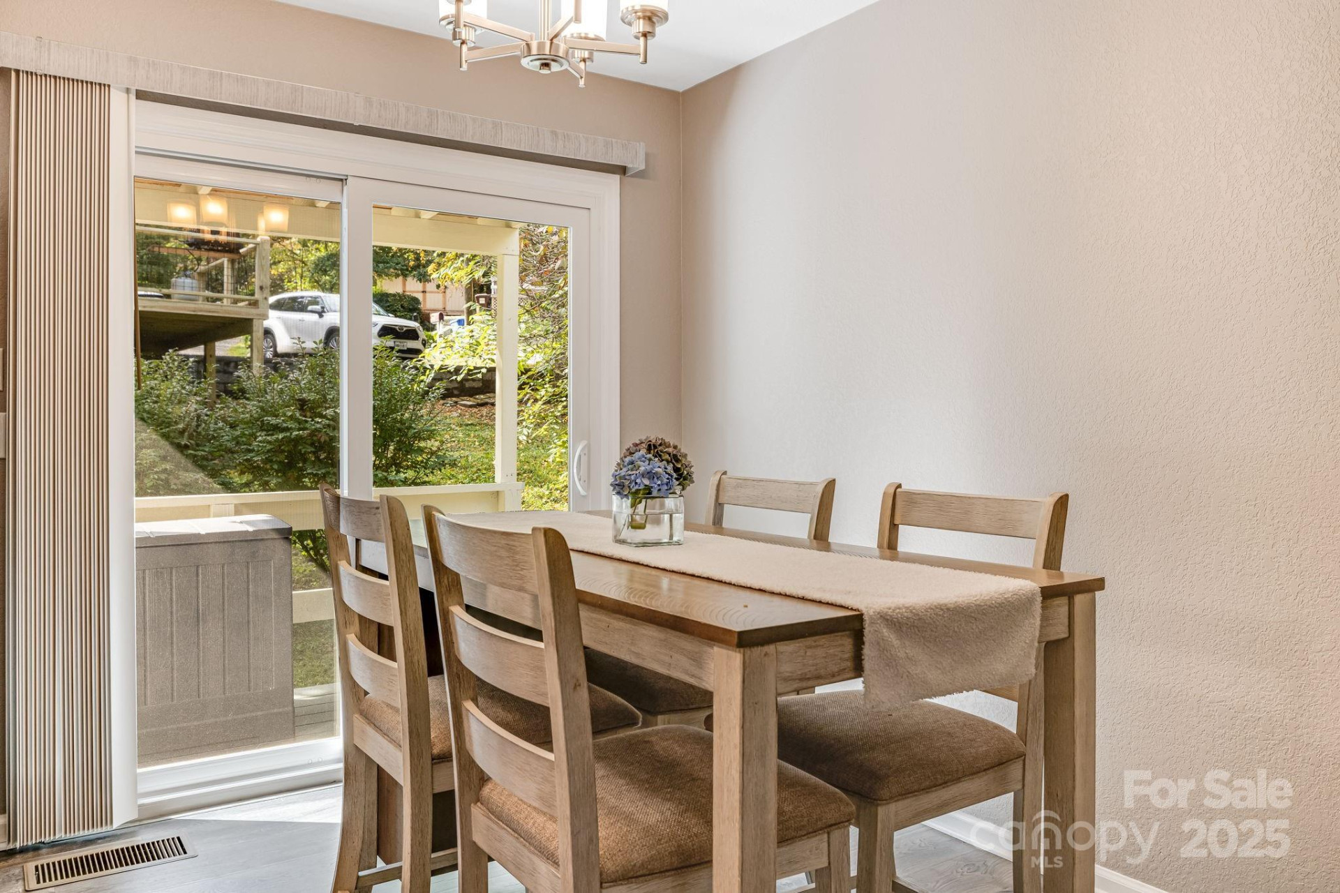 79 Susan Drive - Photo 10