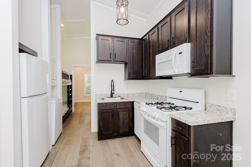 15 Pinehurst Drive - Photo 8