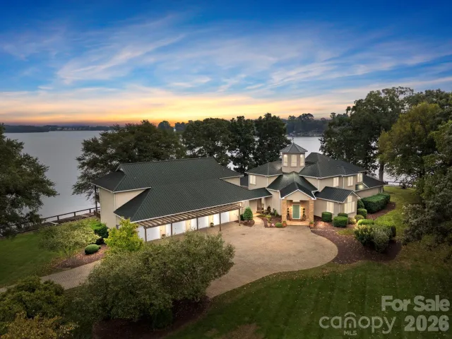 1890 Yacht Club Drive, Denver, NC, 28037