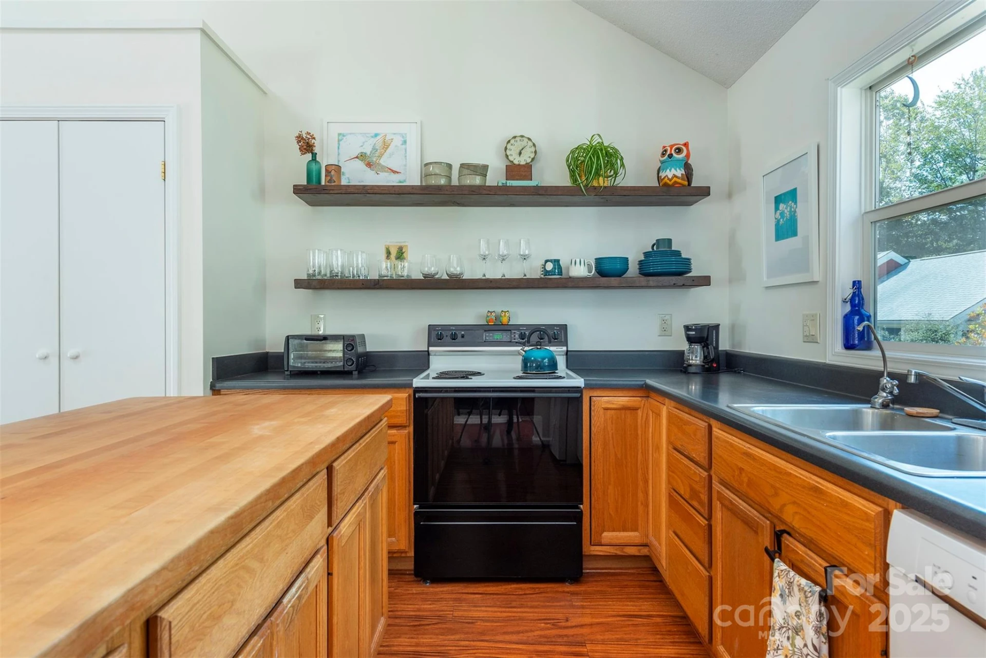 43 Vermont Court #D14 - Photo 4
