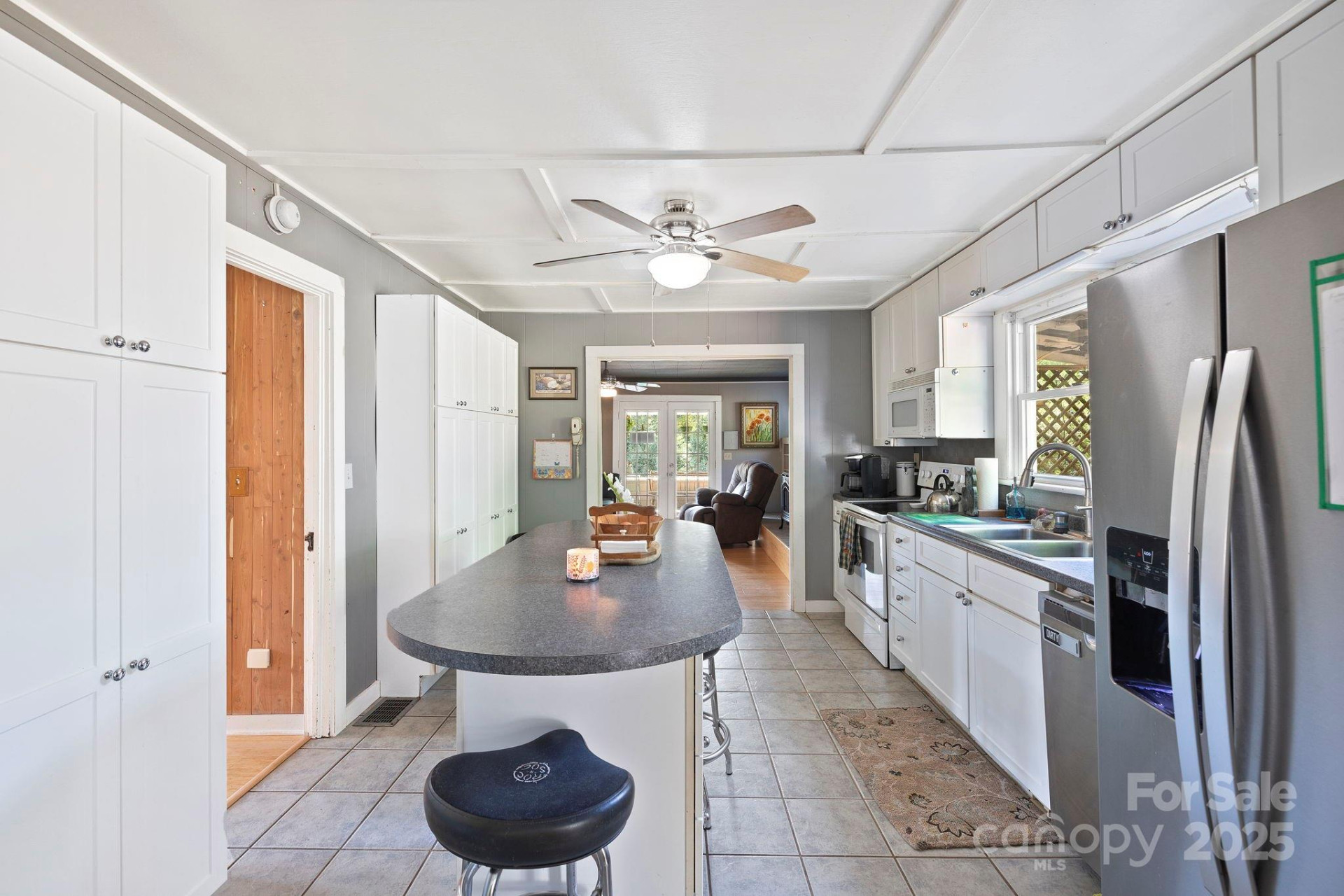 31 Abbott Road - Photo 4