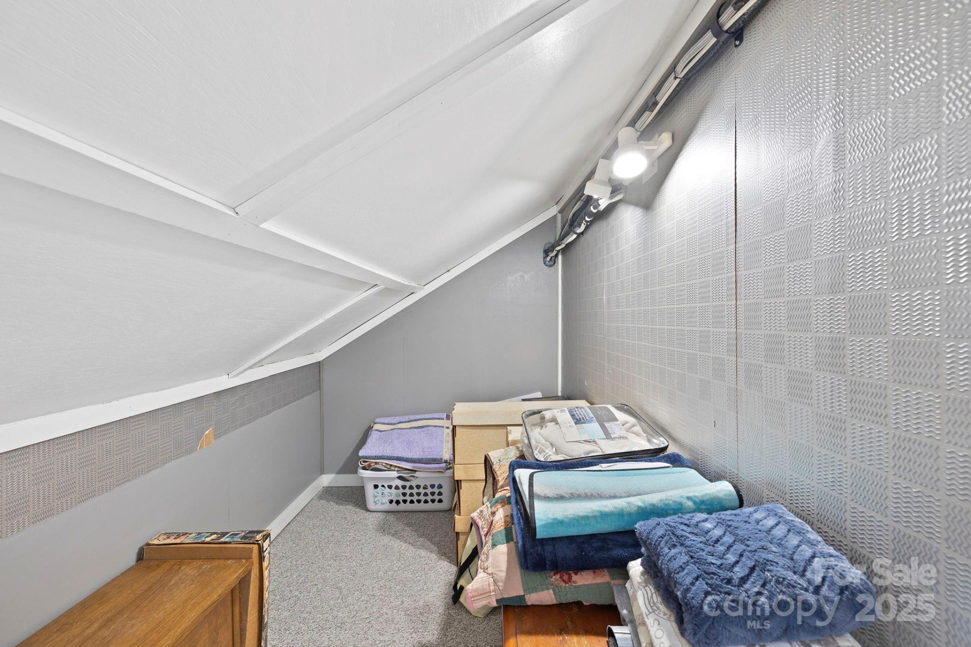 31 Abbott Road - Photo 10