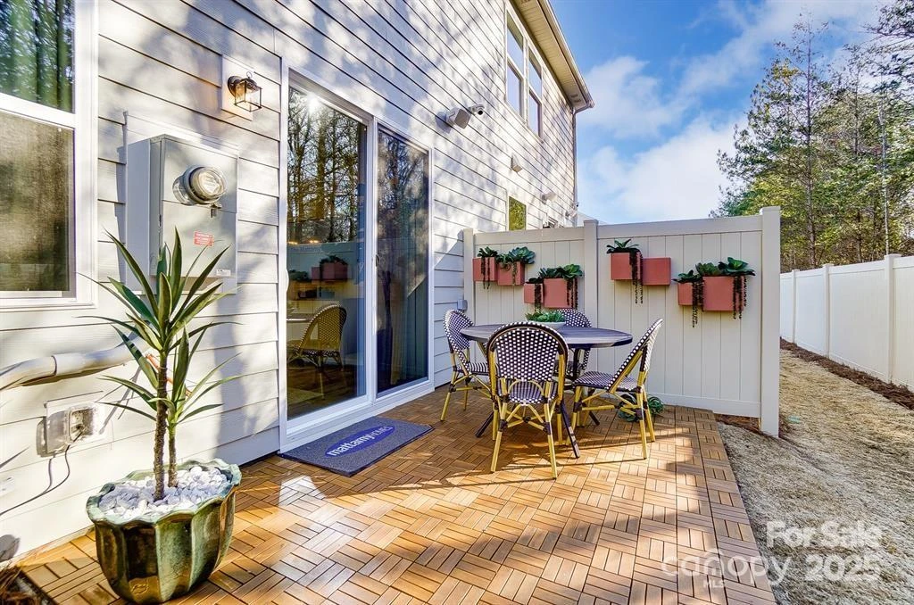 629 Cassidy Court - Photo 14