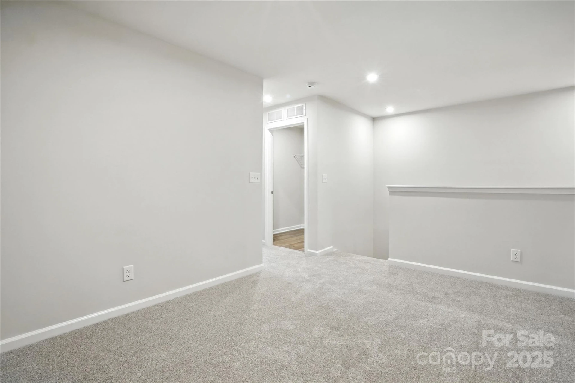 633 Cassidy Court - Photo 13