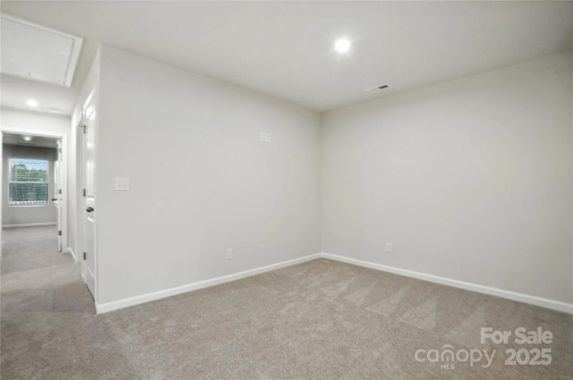 633 Cassidy Court - Photo 15