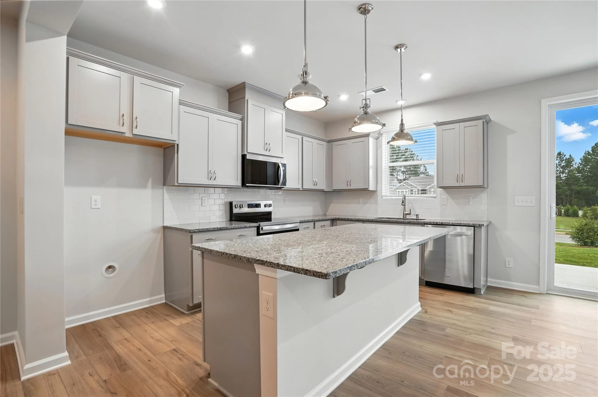 633 Cassidy Court - Photo 3