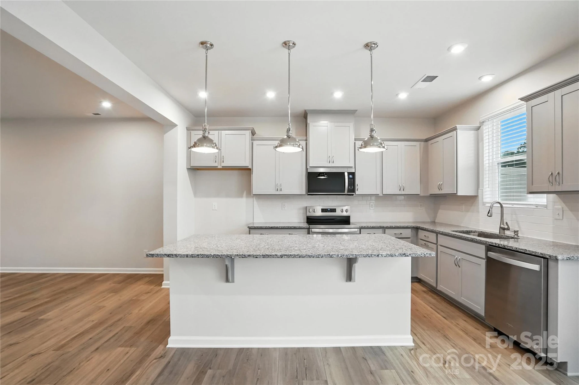 633 Cassidy Court - Photo 4