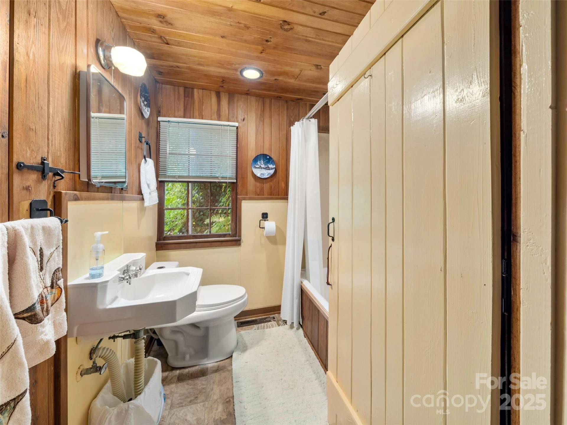 435 Upper Laurel Drive - Photo 9