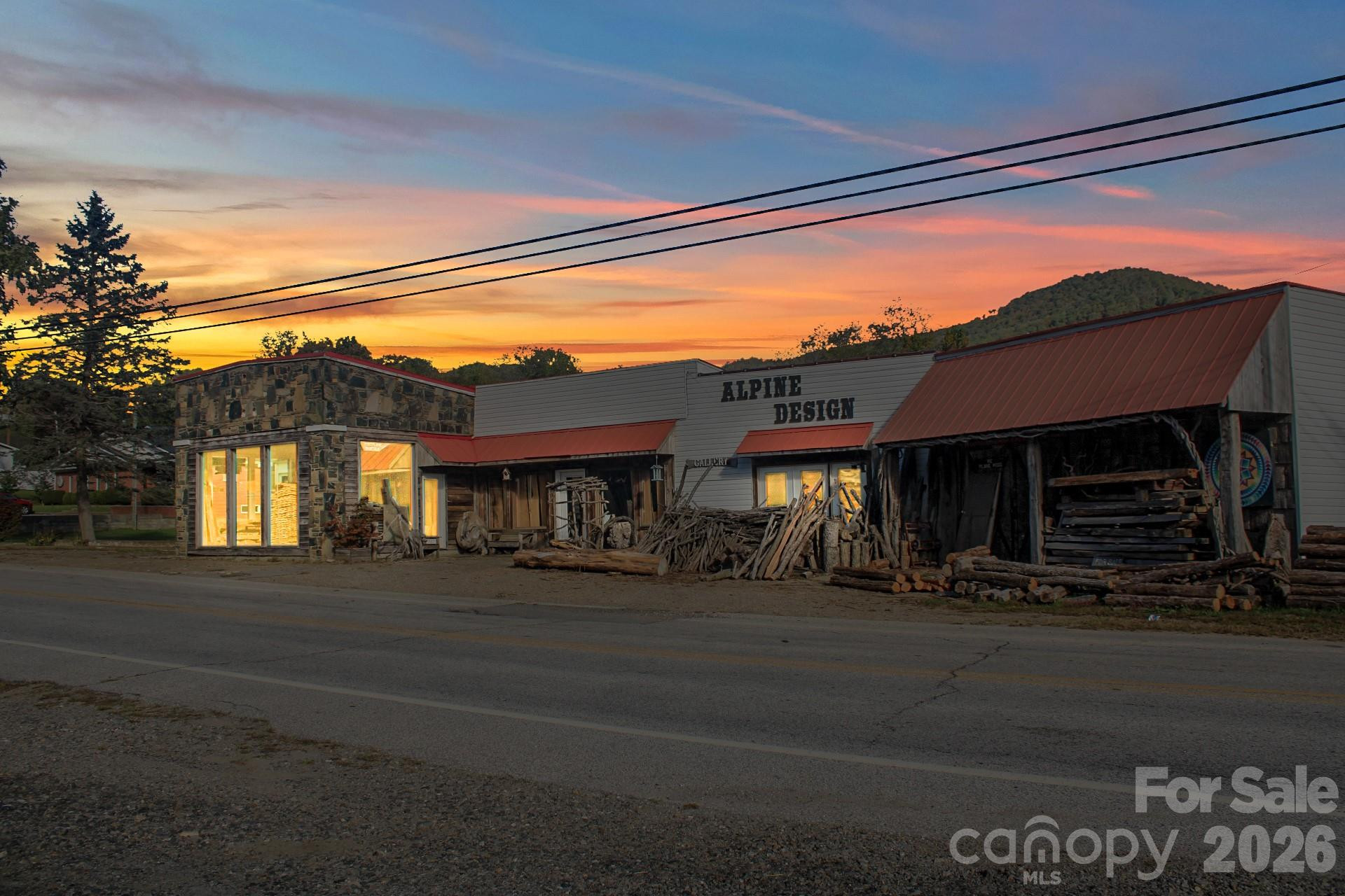 505 Main Street - Photo 2