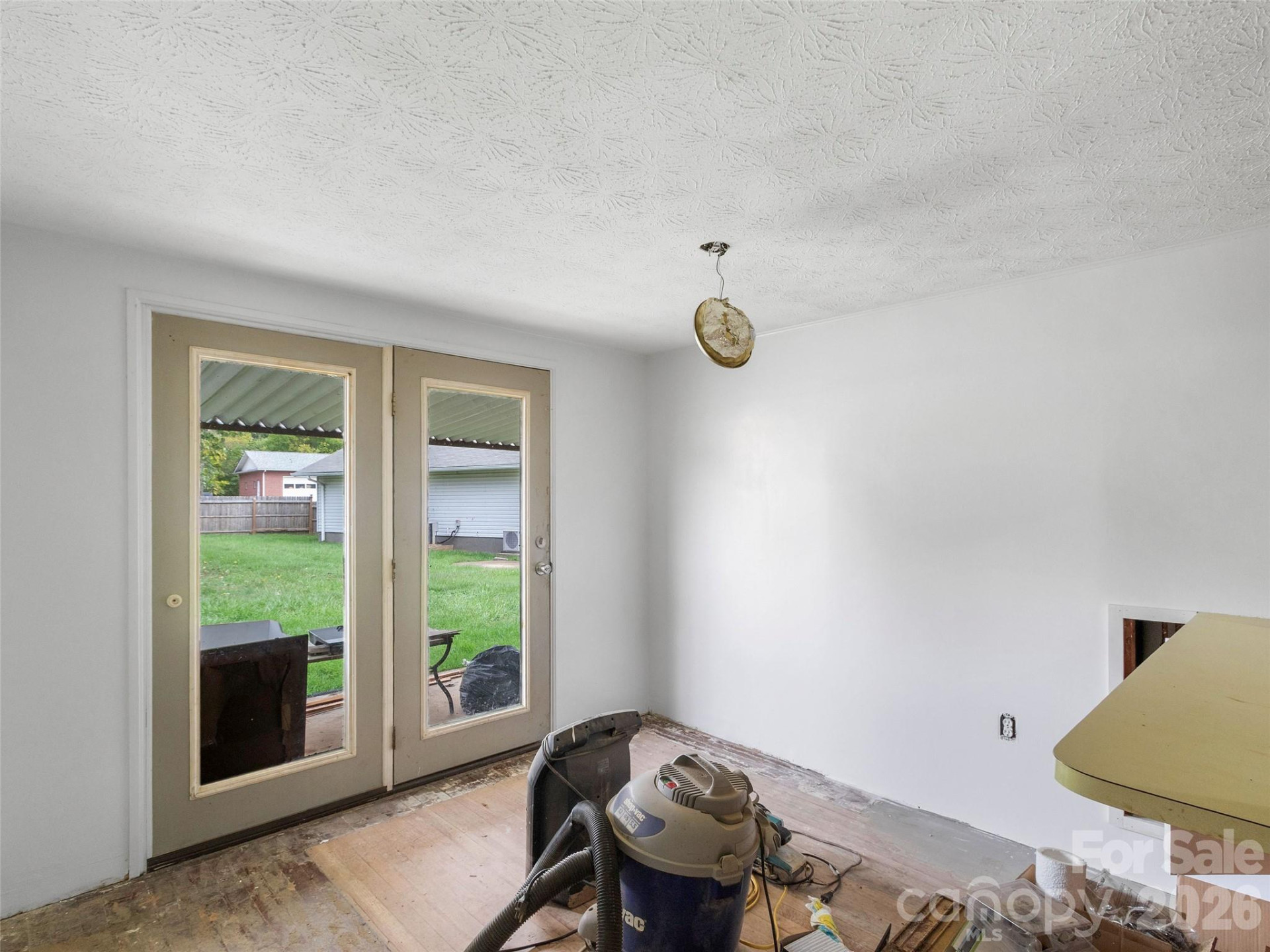 505 Main Street - Photo 17