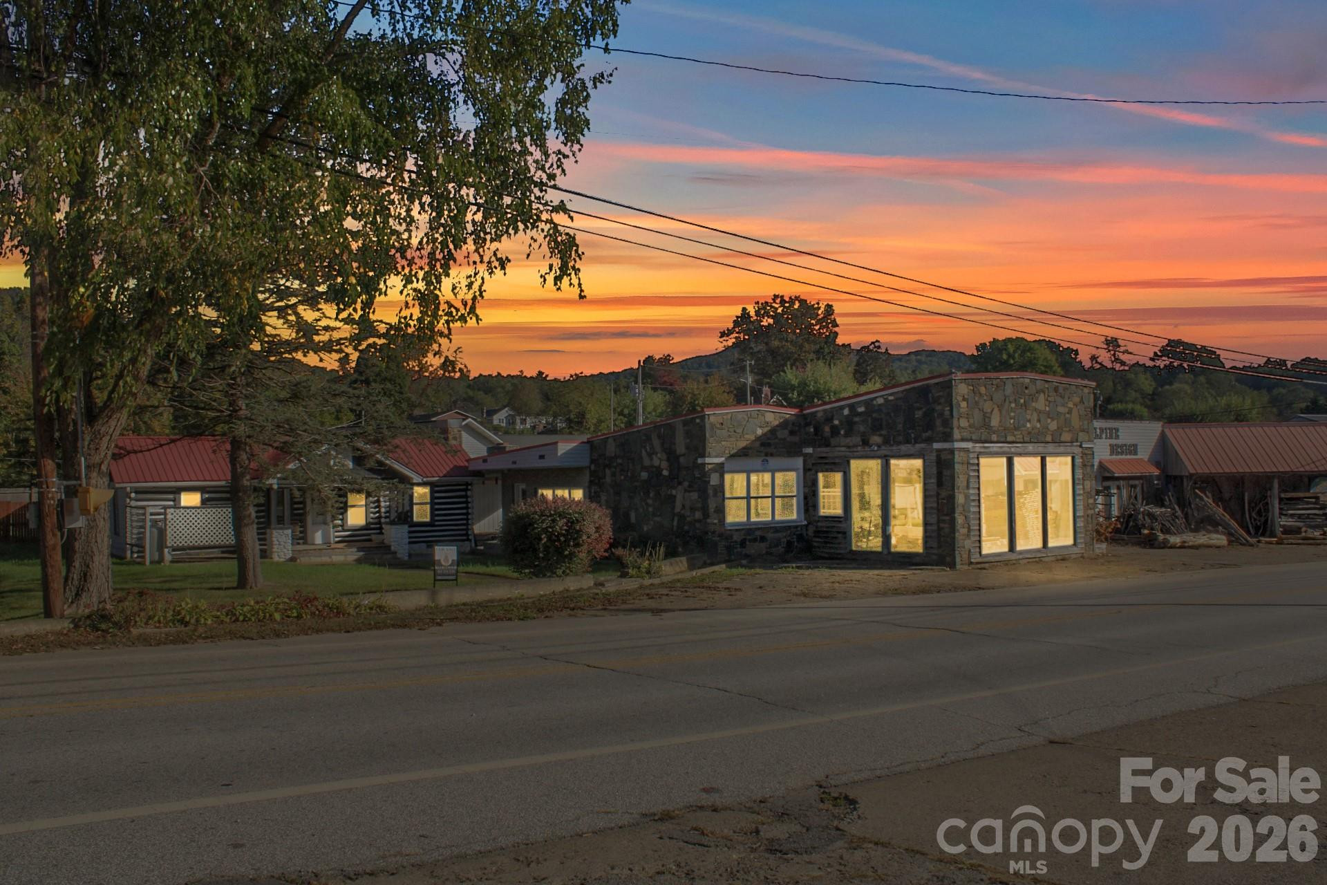 505 Main Street - Photo 3