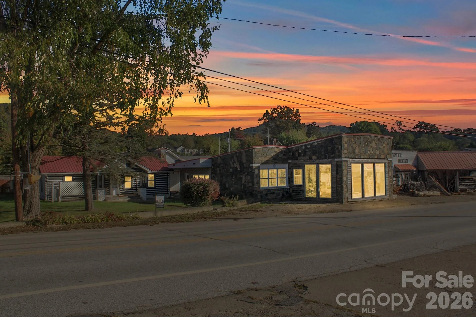 505 Main Street - Photo 3