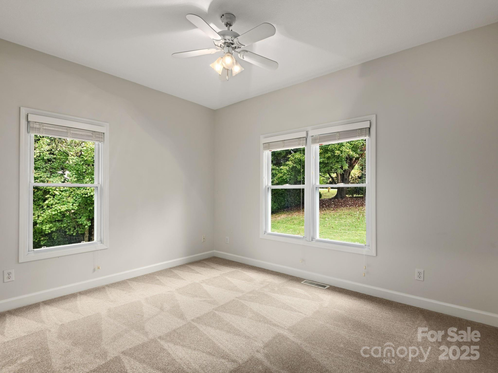 321 Scarlet Tanager Court - Photo 20