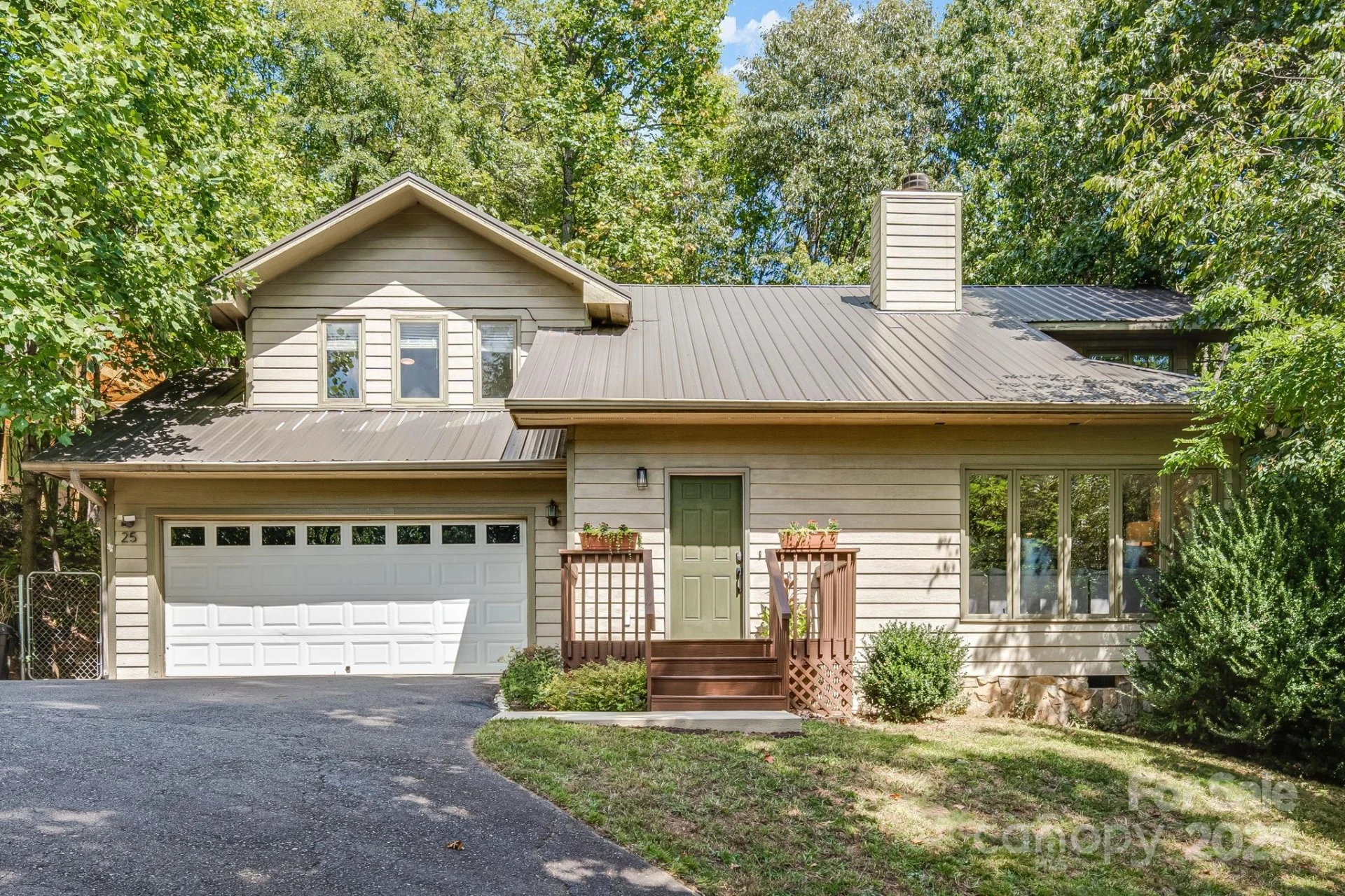 25 Lovebird Lane