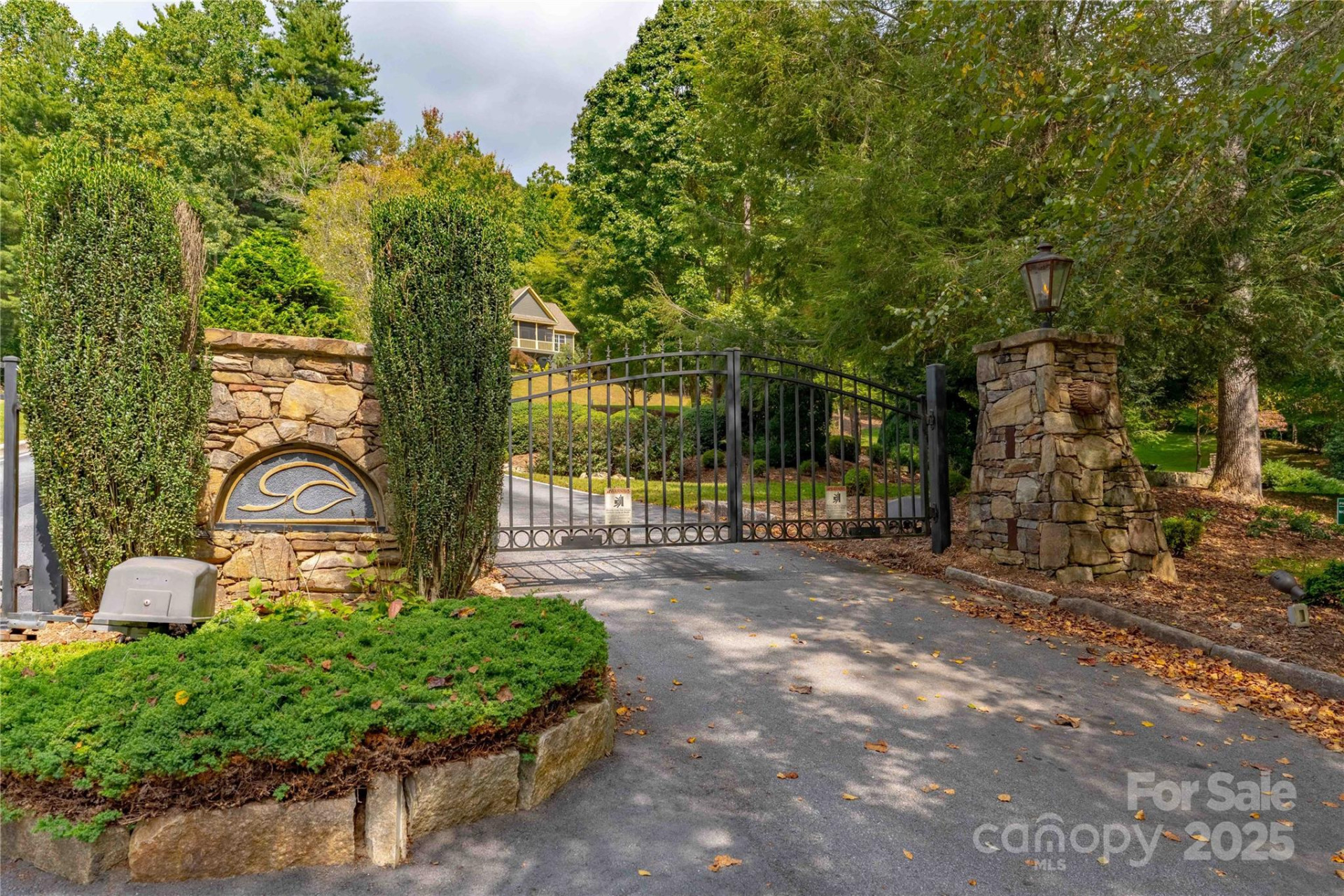 1043 Somersby Parkway - Photo 24