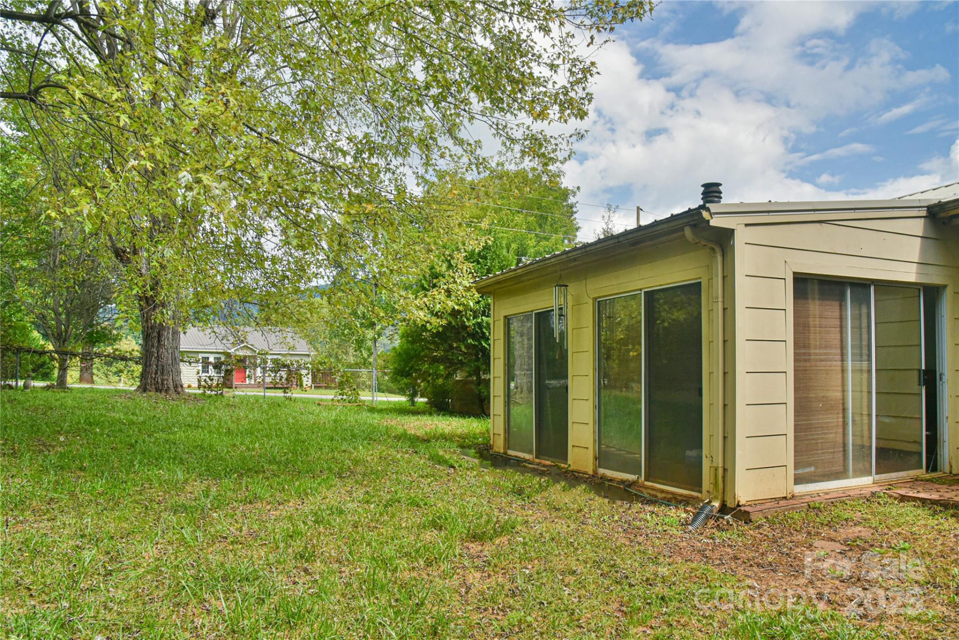 24 Camelot Drive - Photo 19