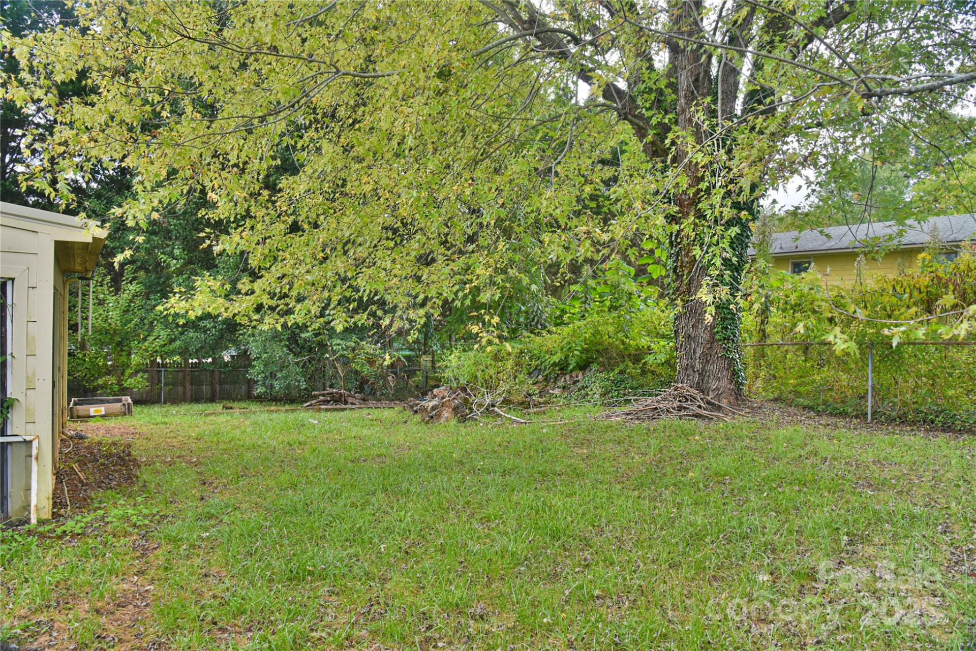 24 Camelot Drive - Photo 5