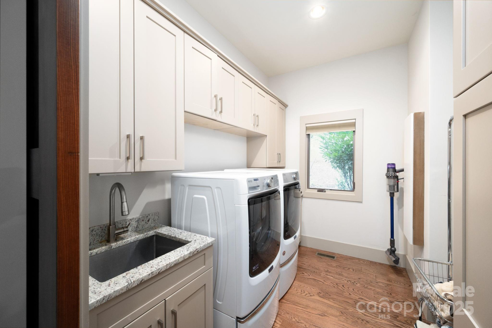 16 Faulkner Avenue - Photo 25