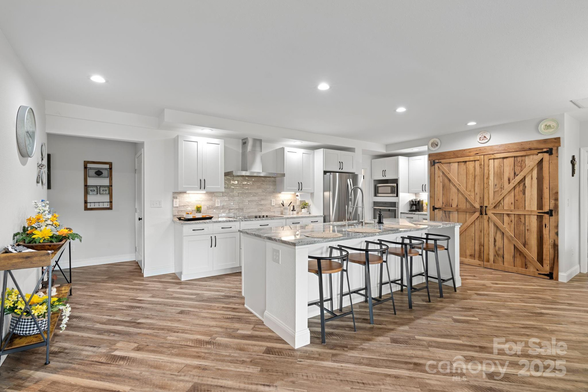 204 Mountain Spring Lane - Photo 4