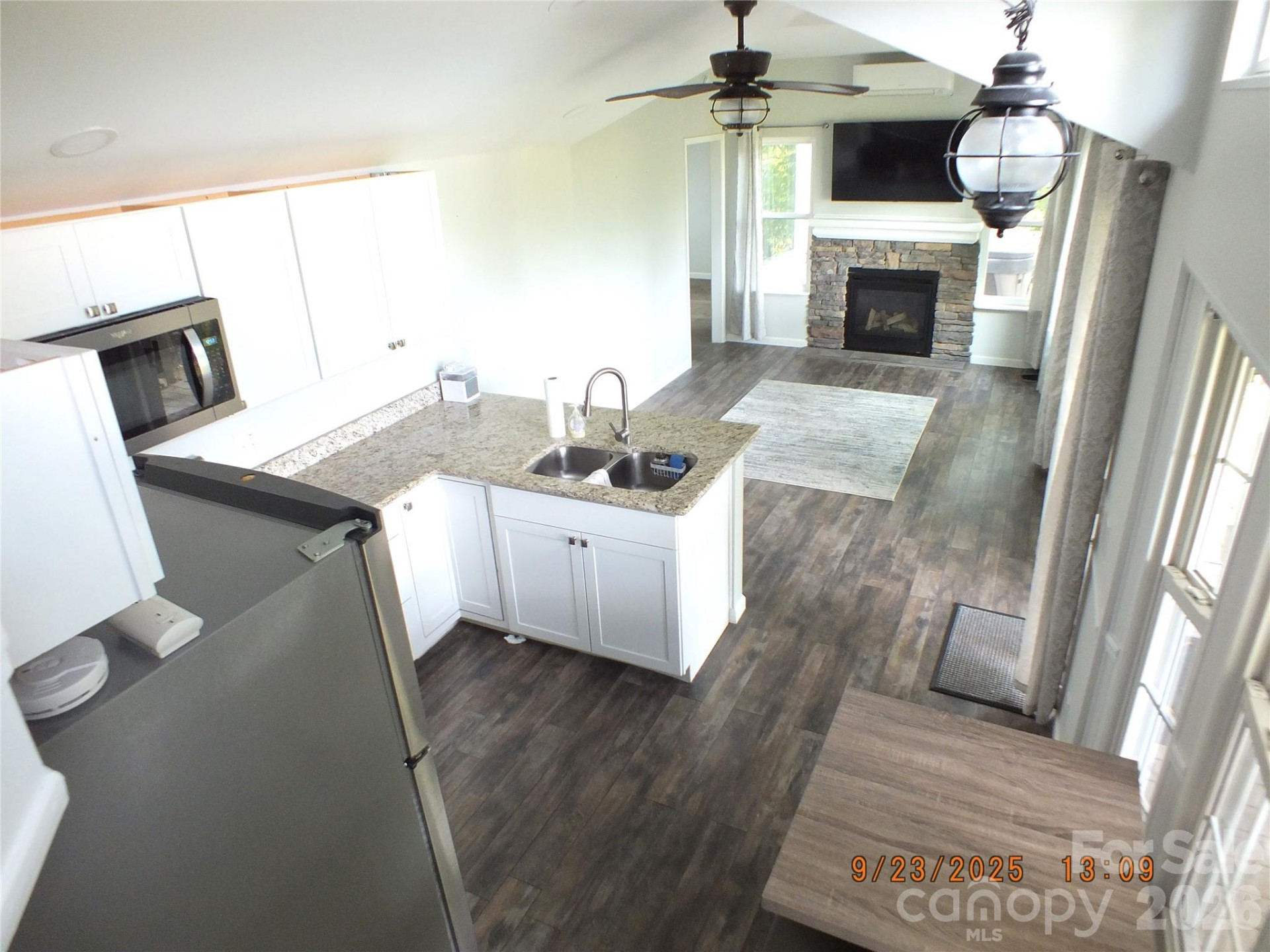 408 Whispering Winds Road - Photo 11