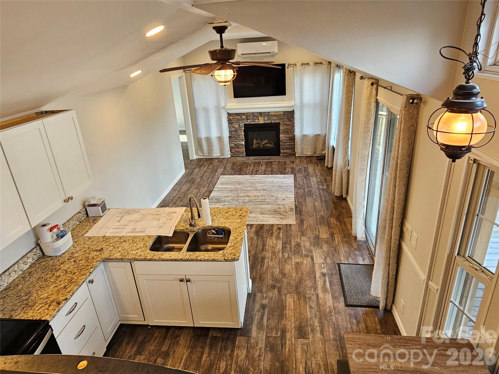 408 Whispering Winds Road - Photo 4