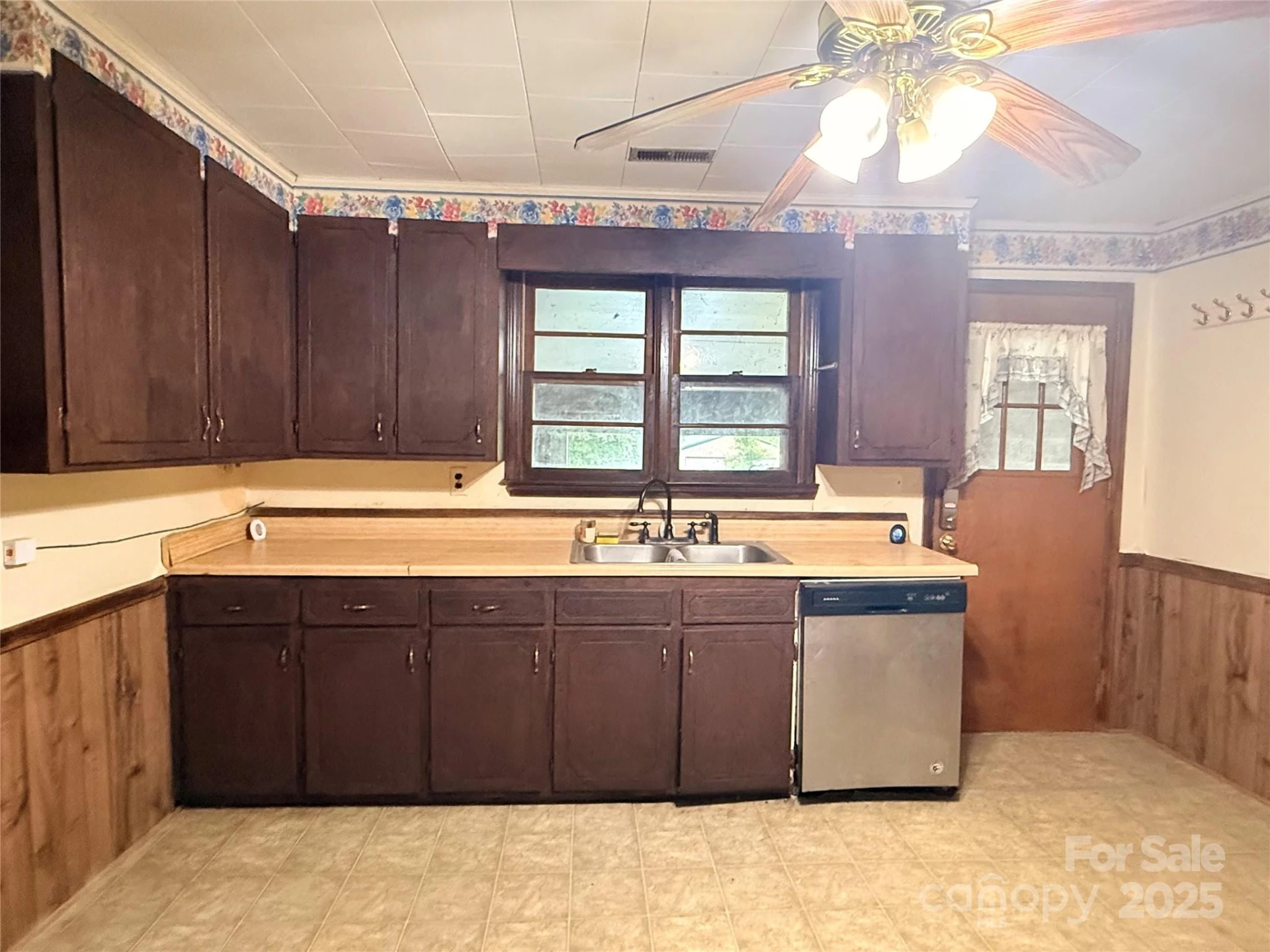 204 Bonaire Lane - Photo 10