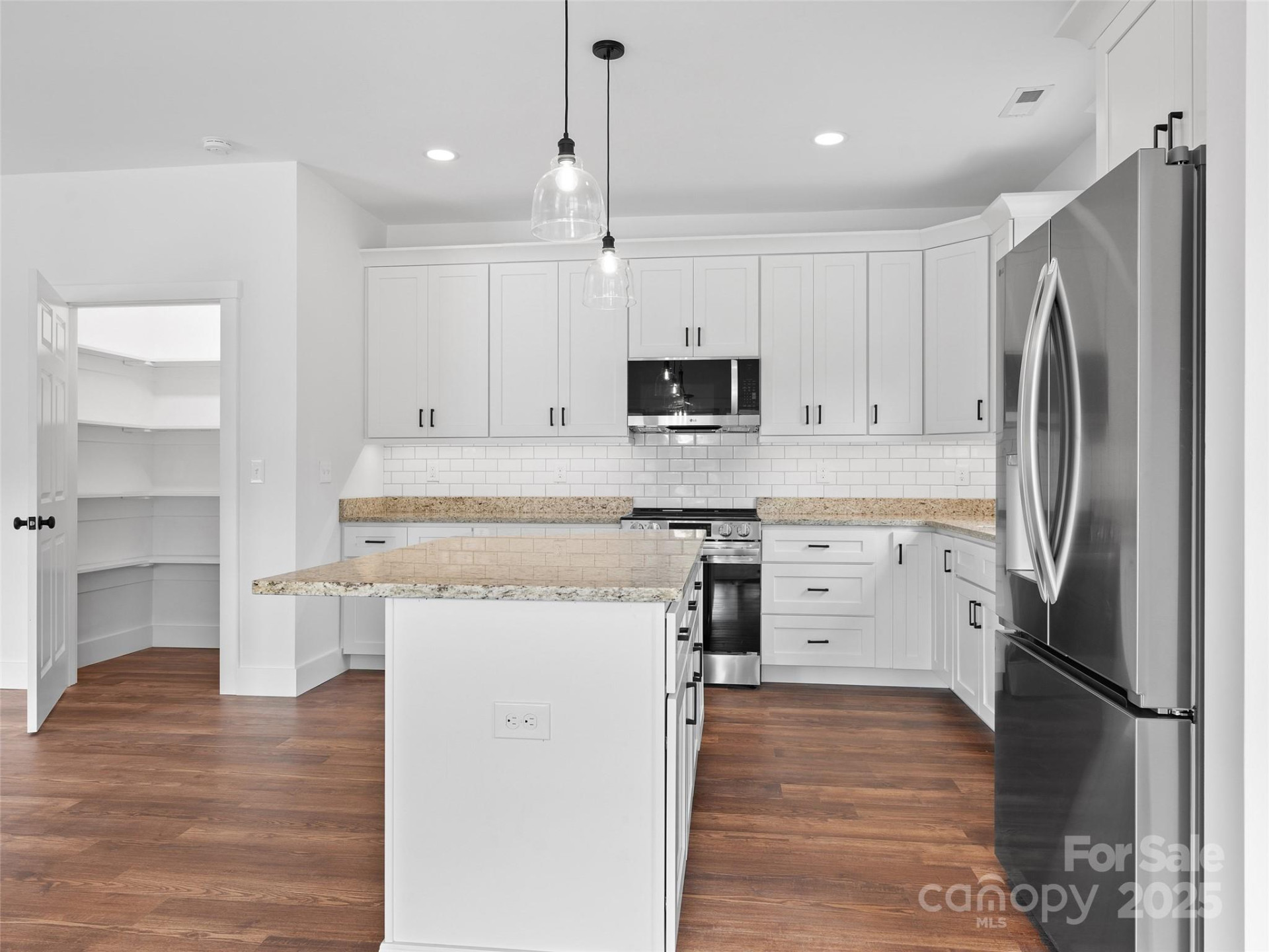 15 Riemar Lane - Photo 8