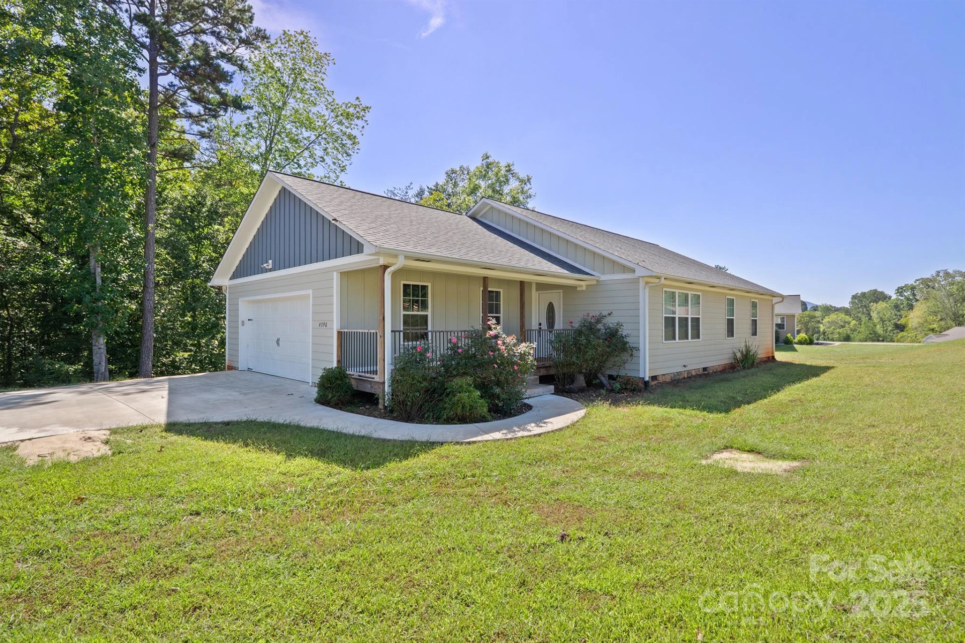 4390 Belmont Drive