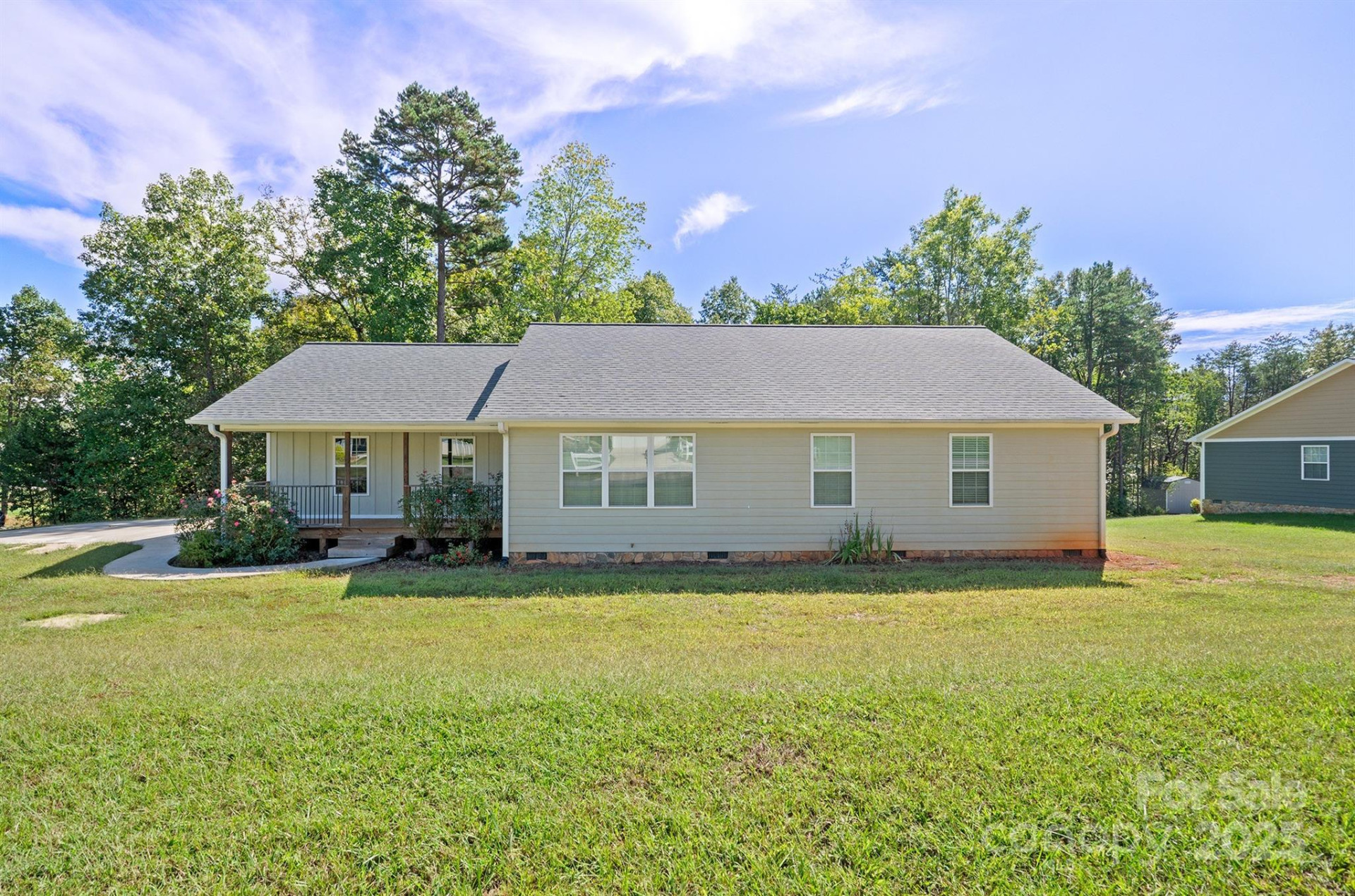 4390 Belmont Drive - Photo 2