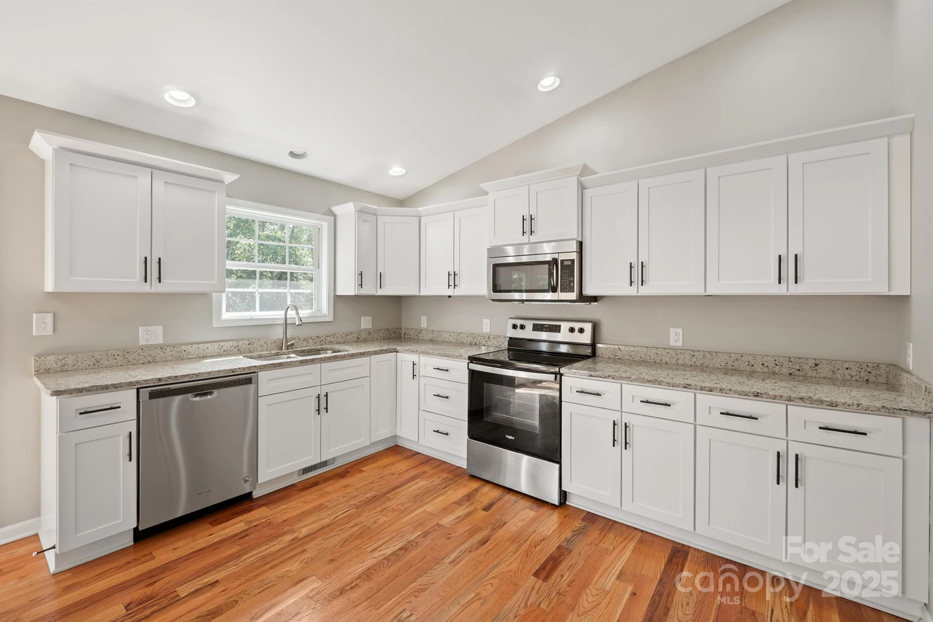4390 Belmont Drive - Photo 14