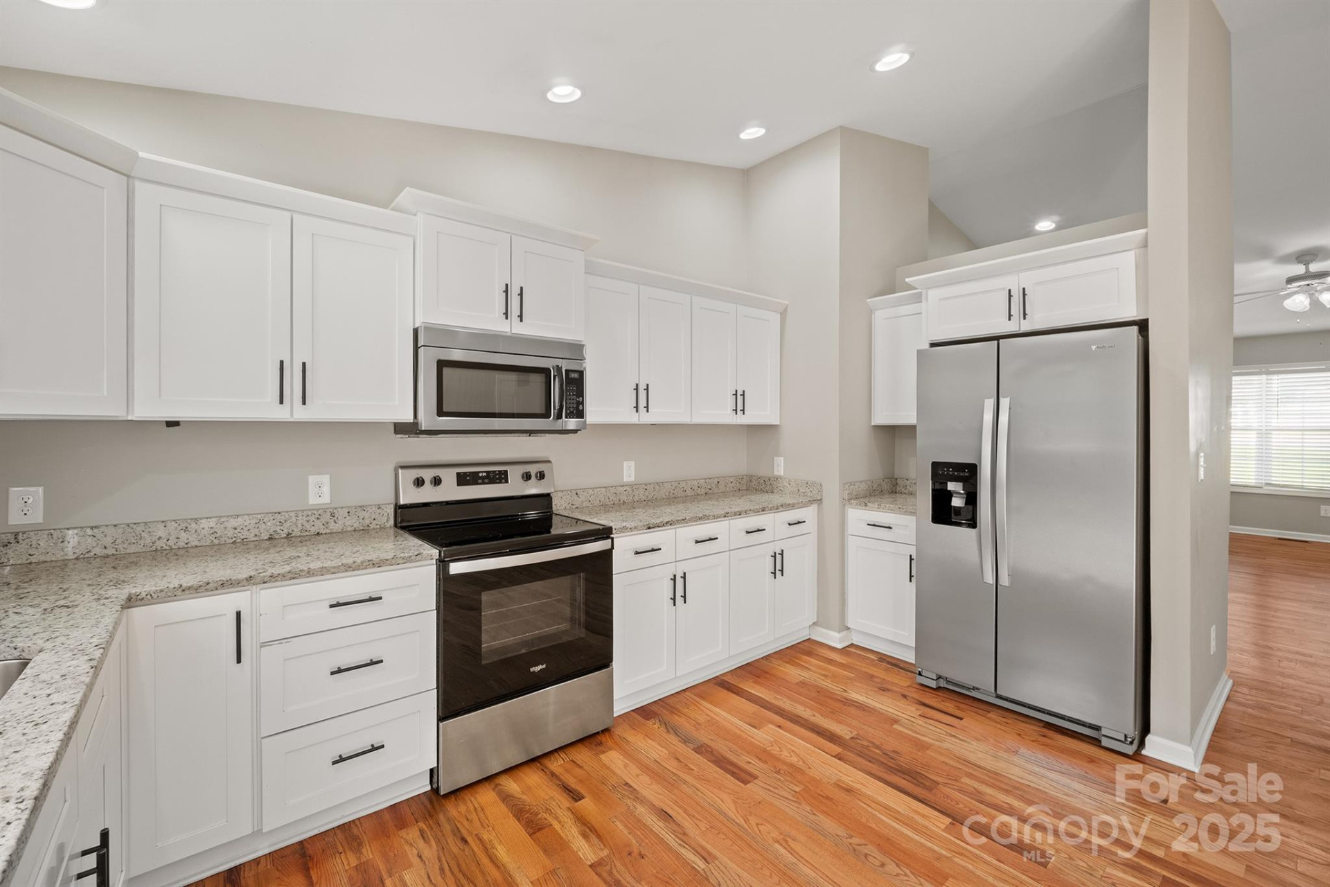 4390 Belmont Drive - Photo 15