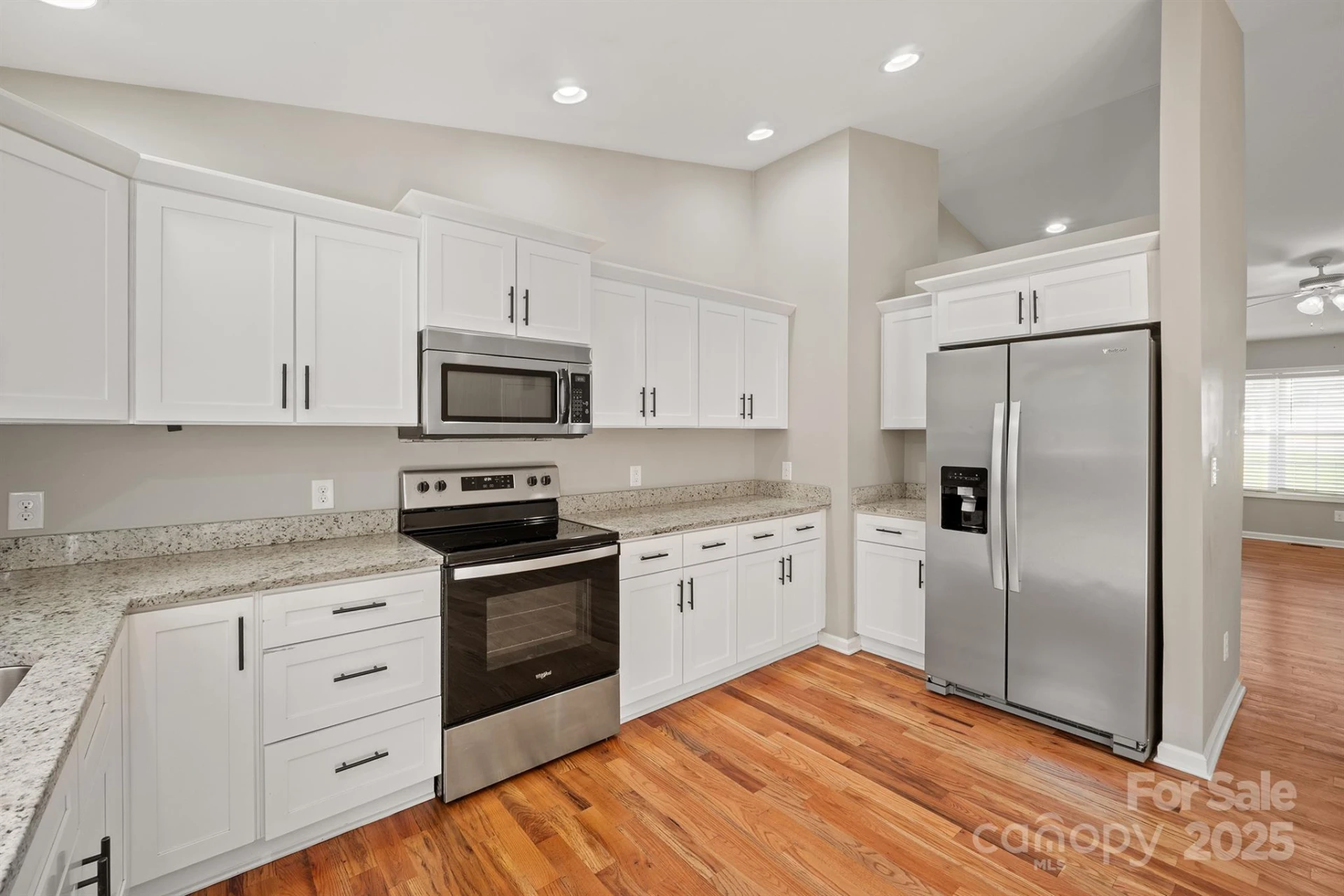 4390 Belmont Drive - Photo 15