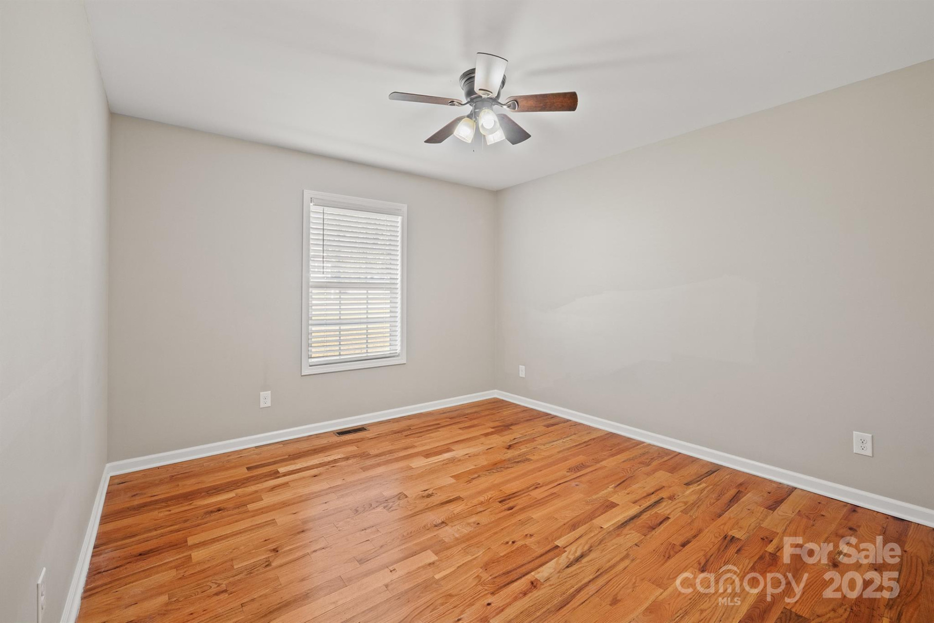 4390 Belmont Drive - Photo 19
