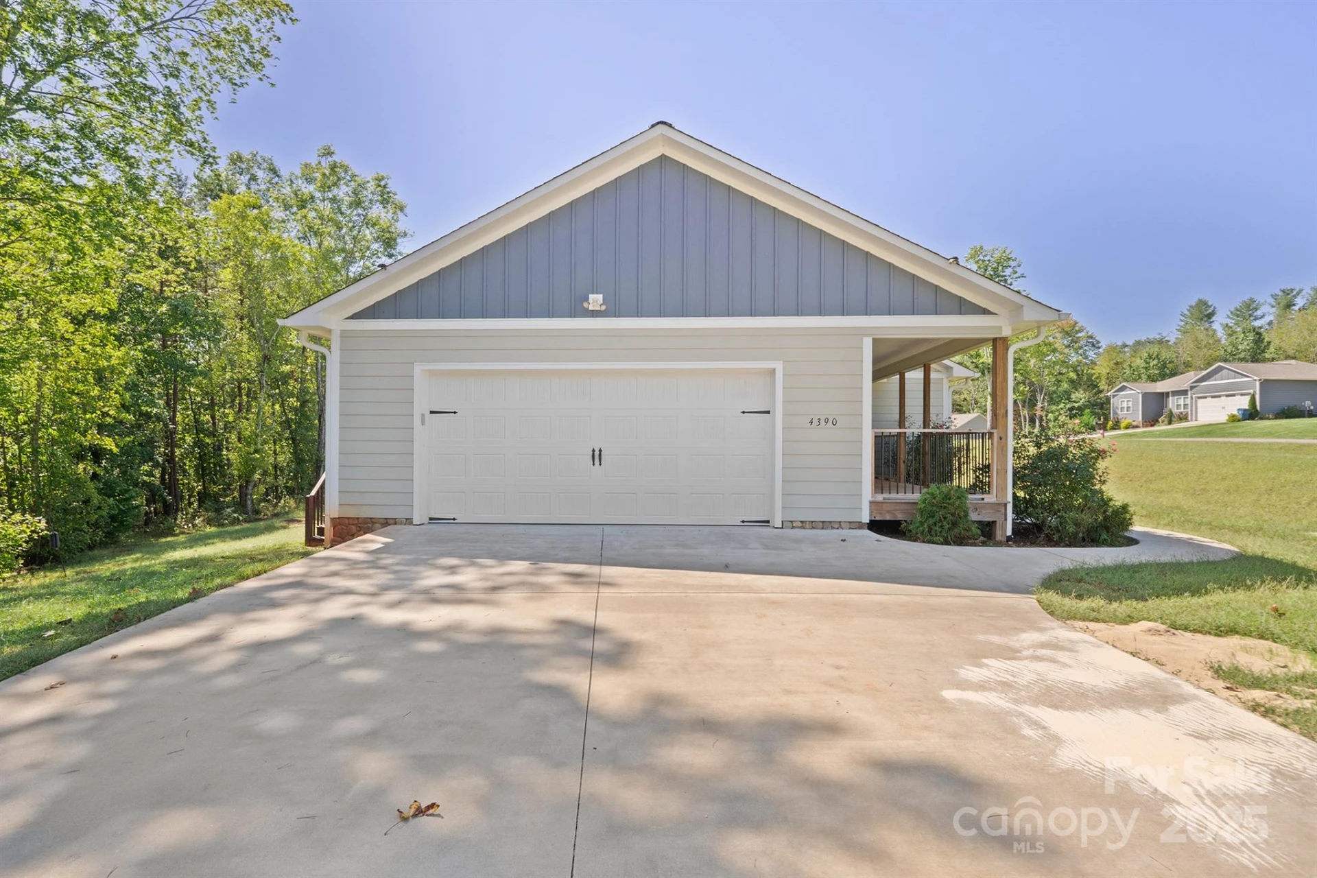 4390 Belmont Drive - Photo 4