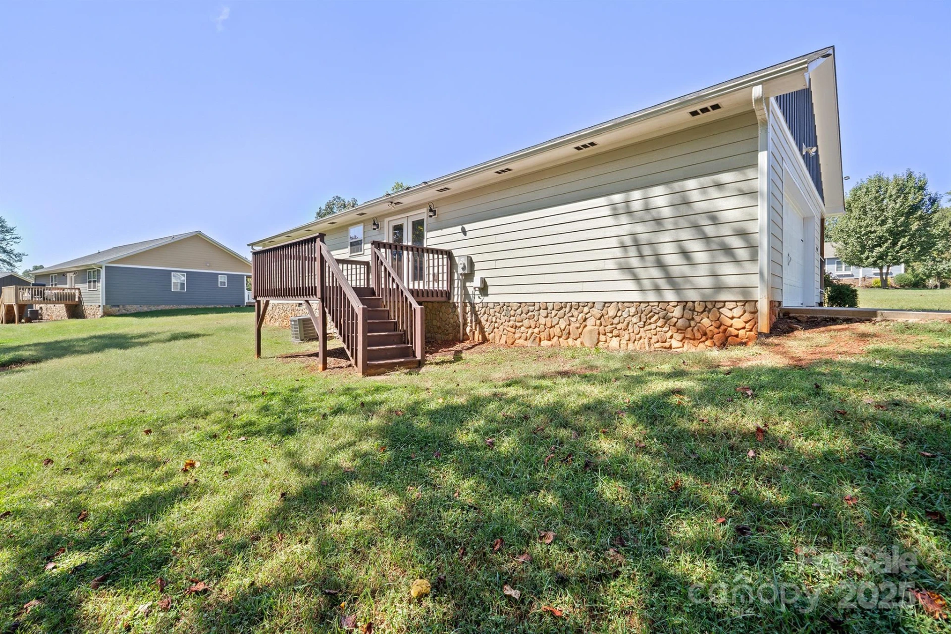 4390 Belmont Drive - Photo 5
