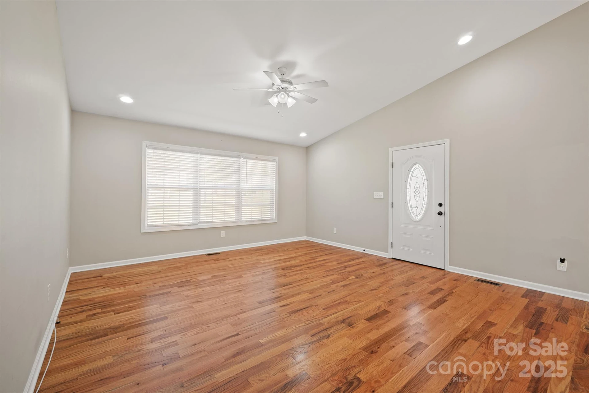 4390 Belmont Drive - Photo 8