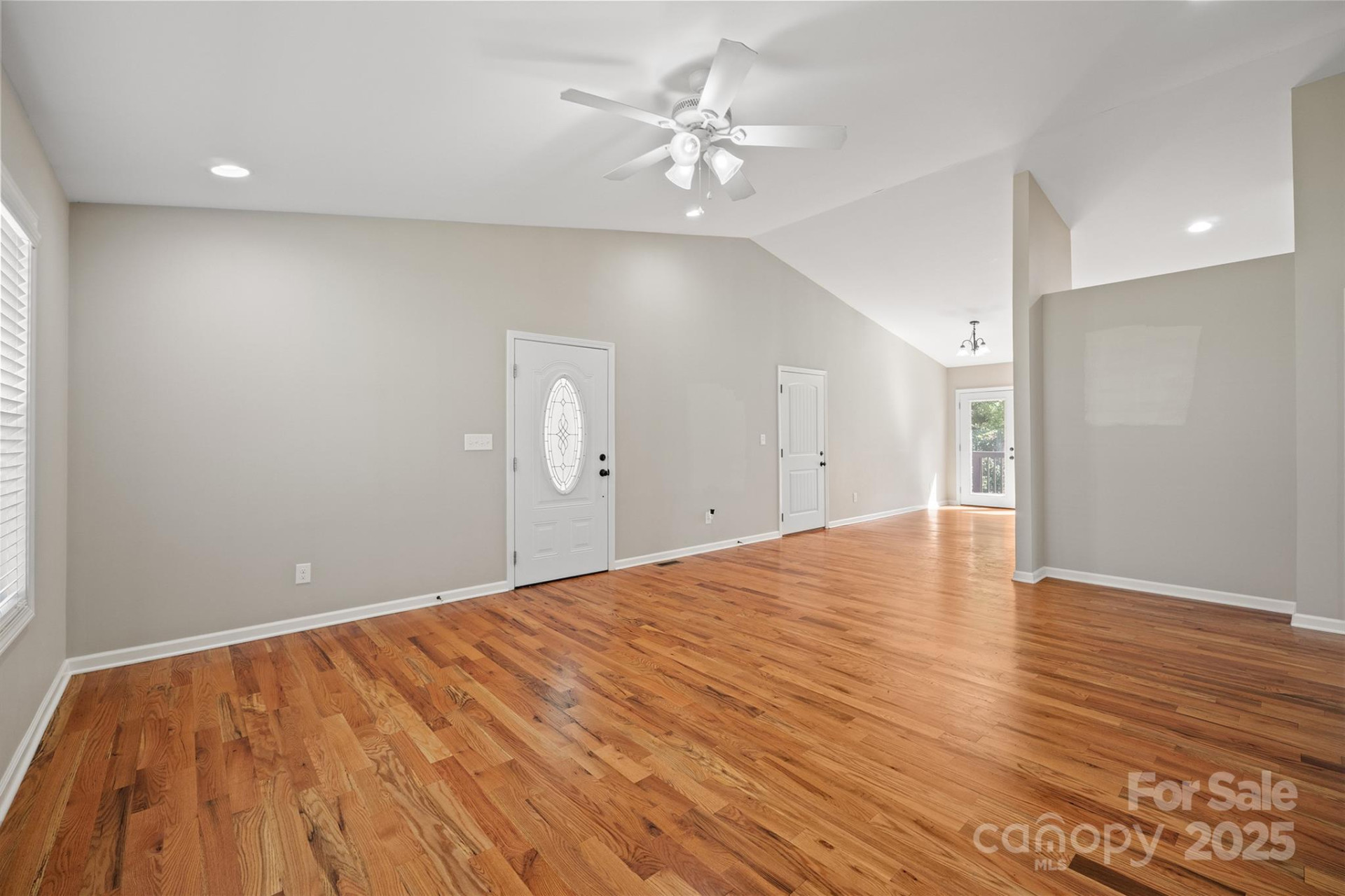 4390 Belmont Drive - Photo 9