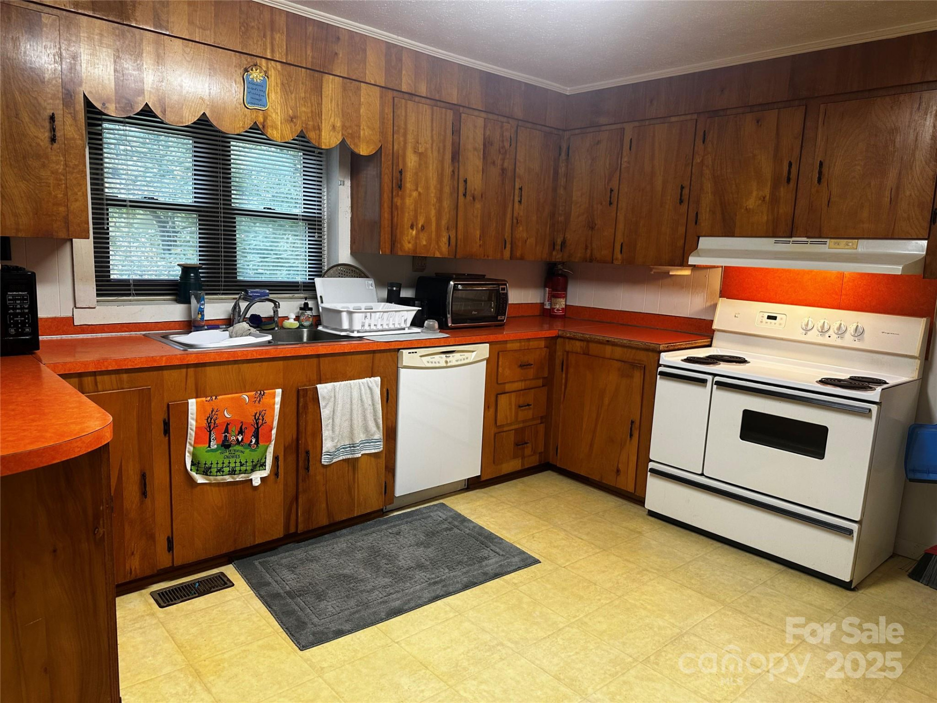 433 Deneen Road - Photo 6