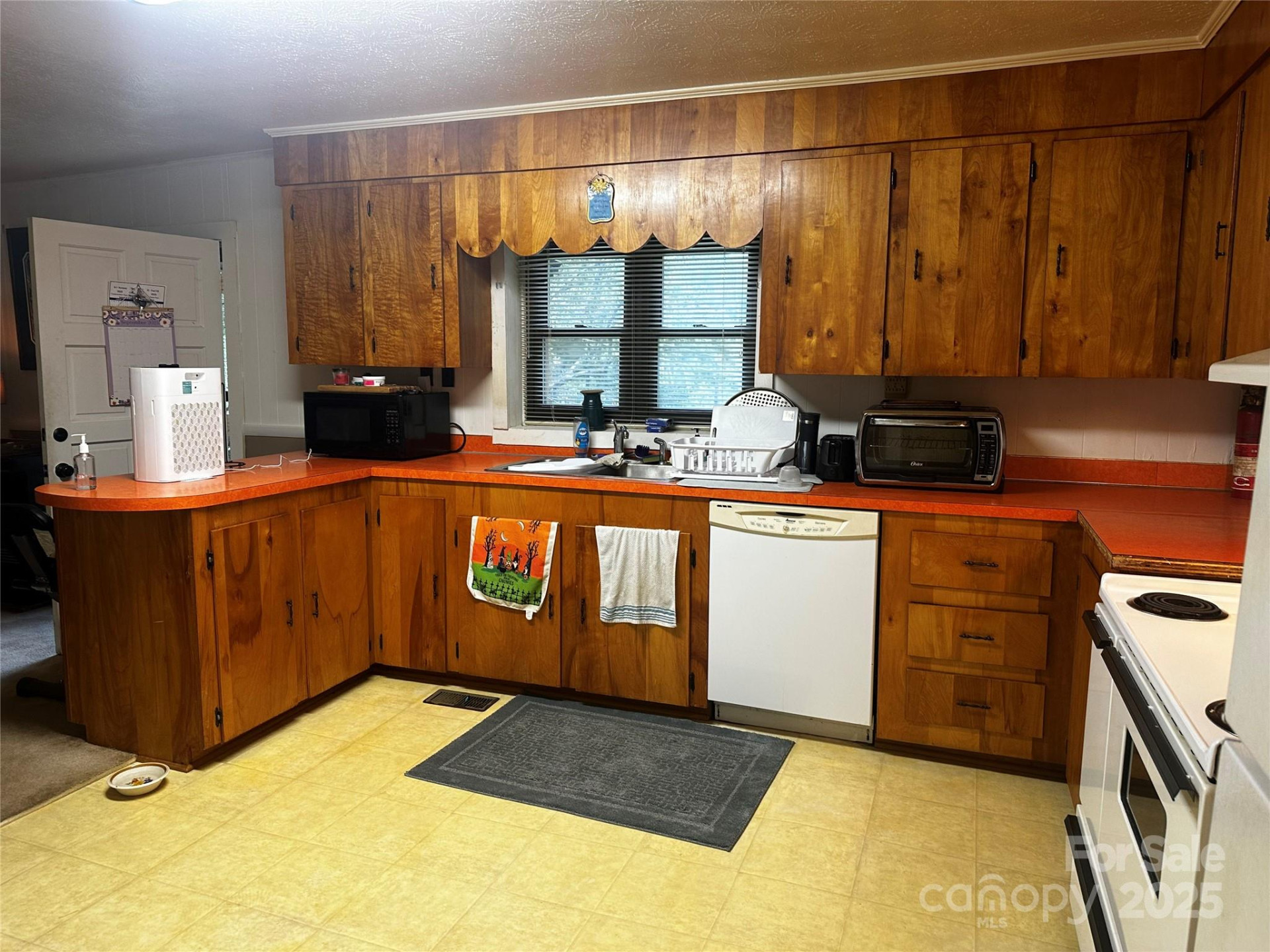 433 Deneen Road - Photo 7